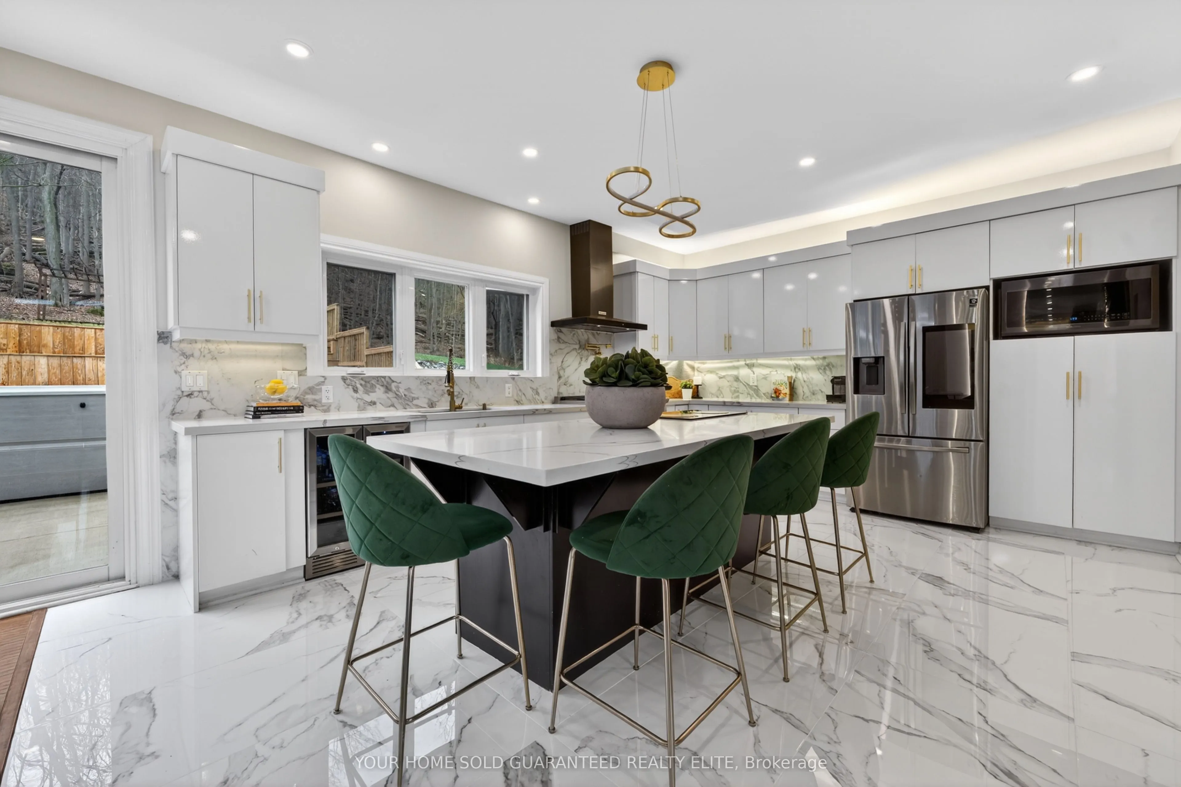 237B Main Street W