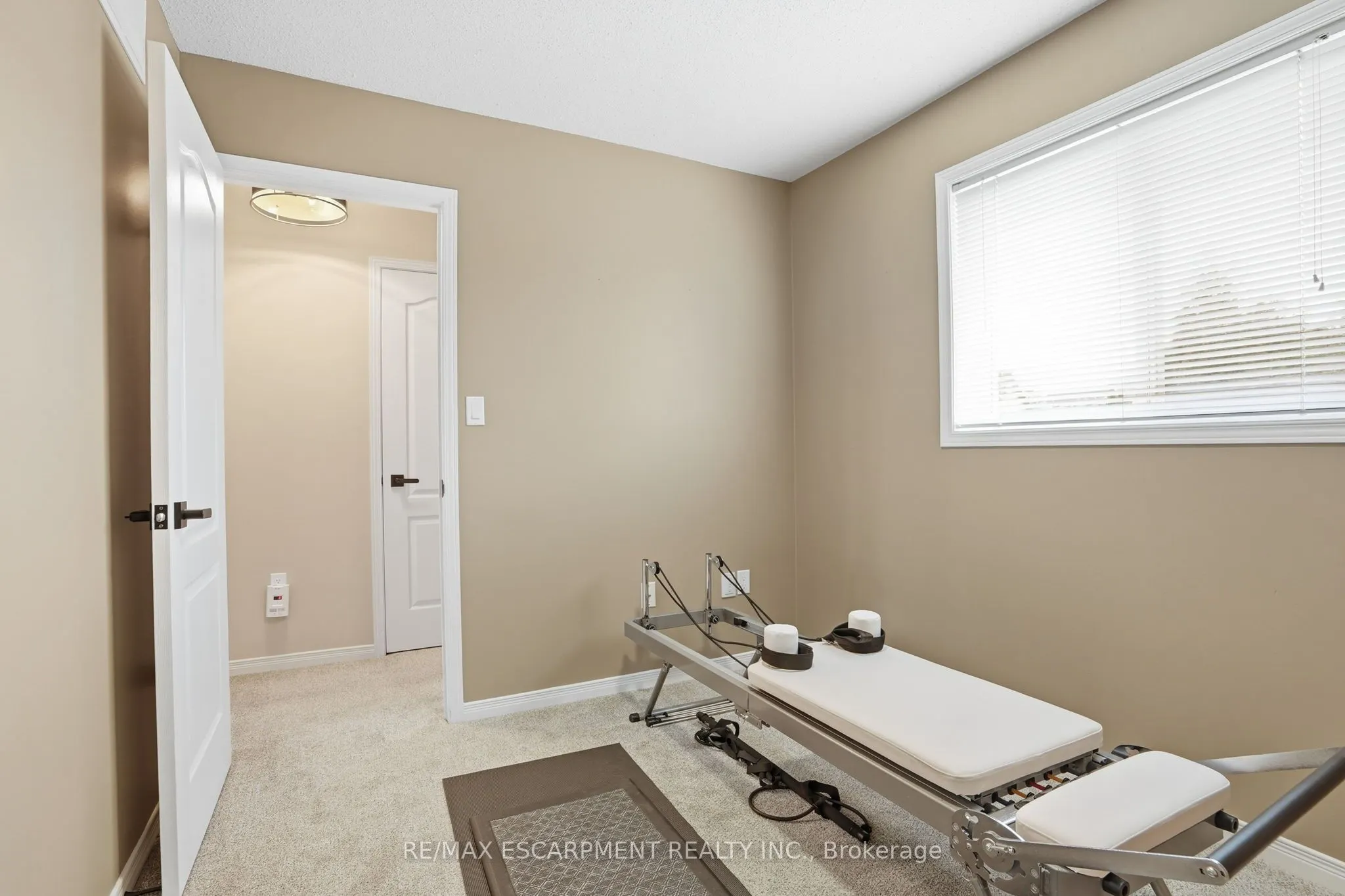 14 Kenyon Crescent