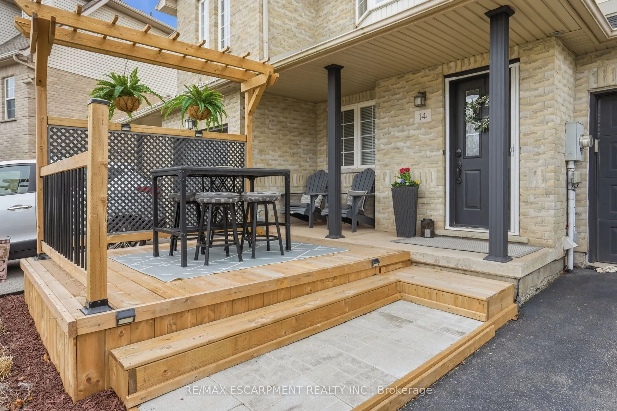 14 Kenyon Crescent