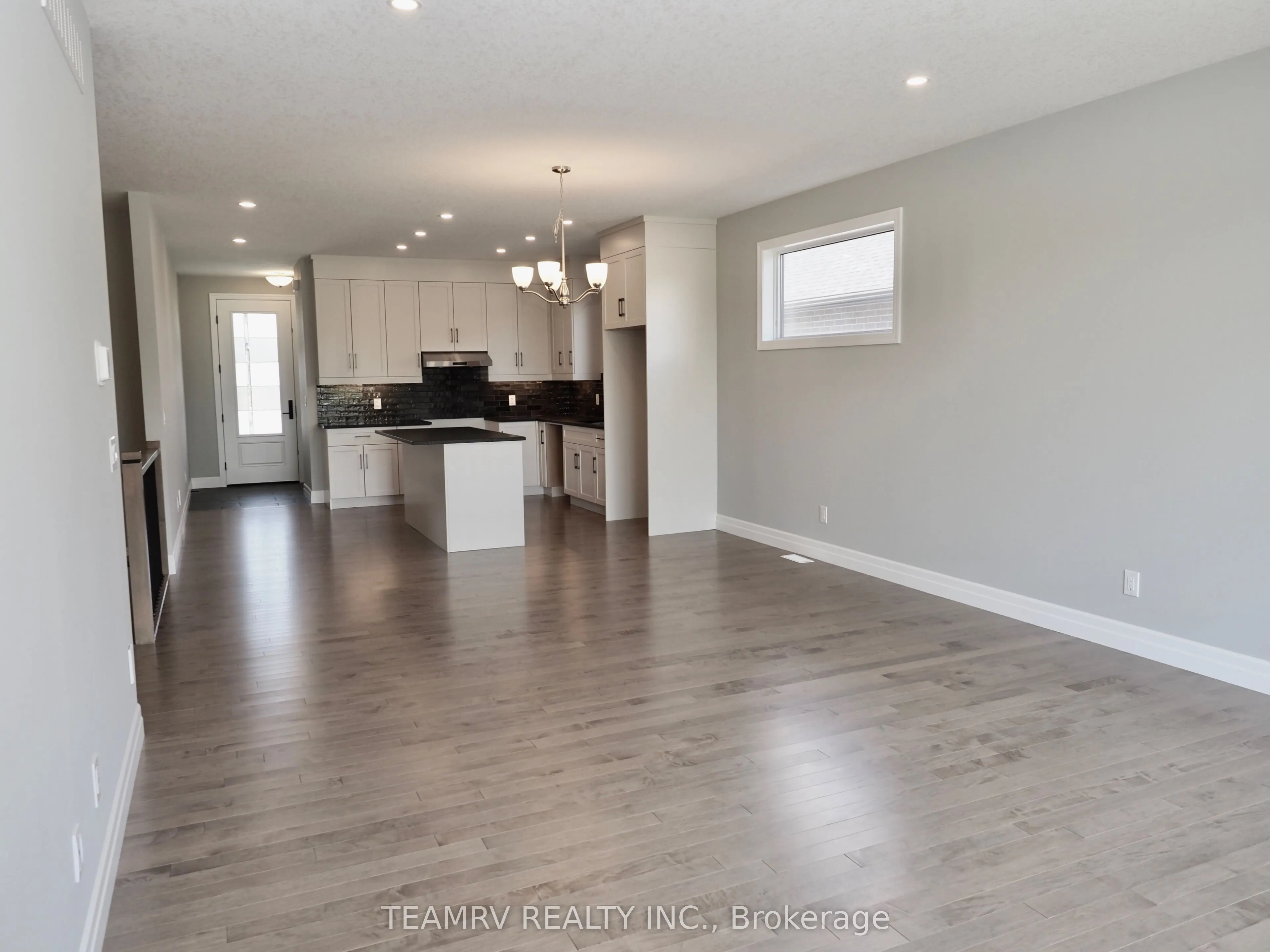 11 Sycamore Drive