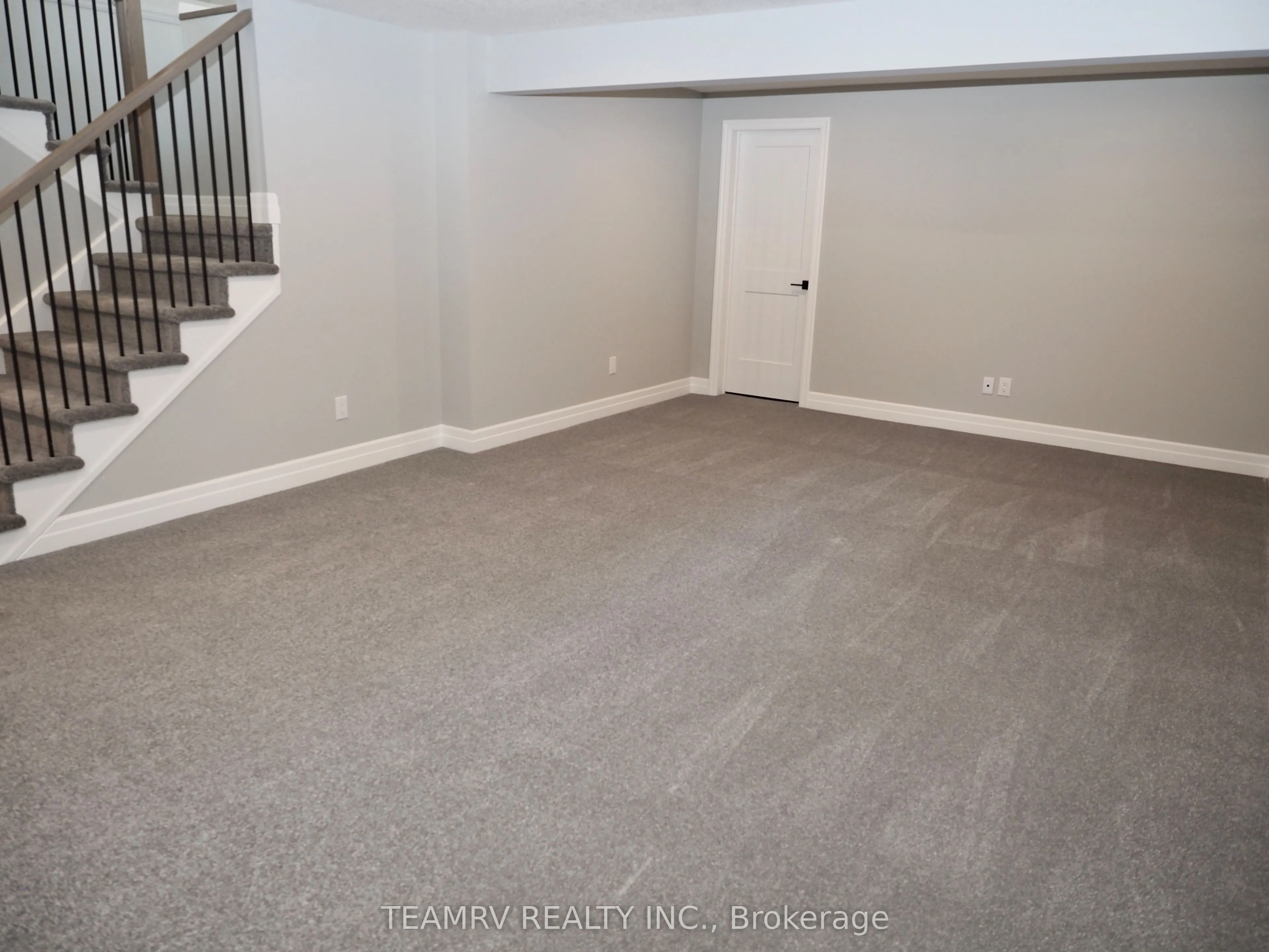 11 Sycamore Drive