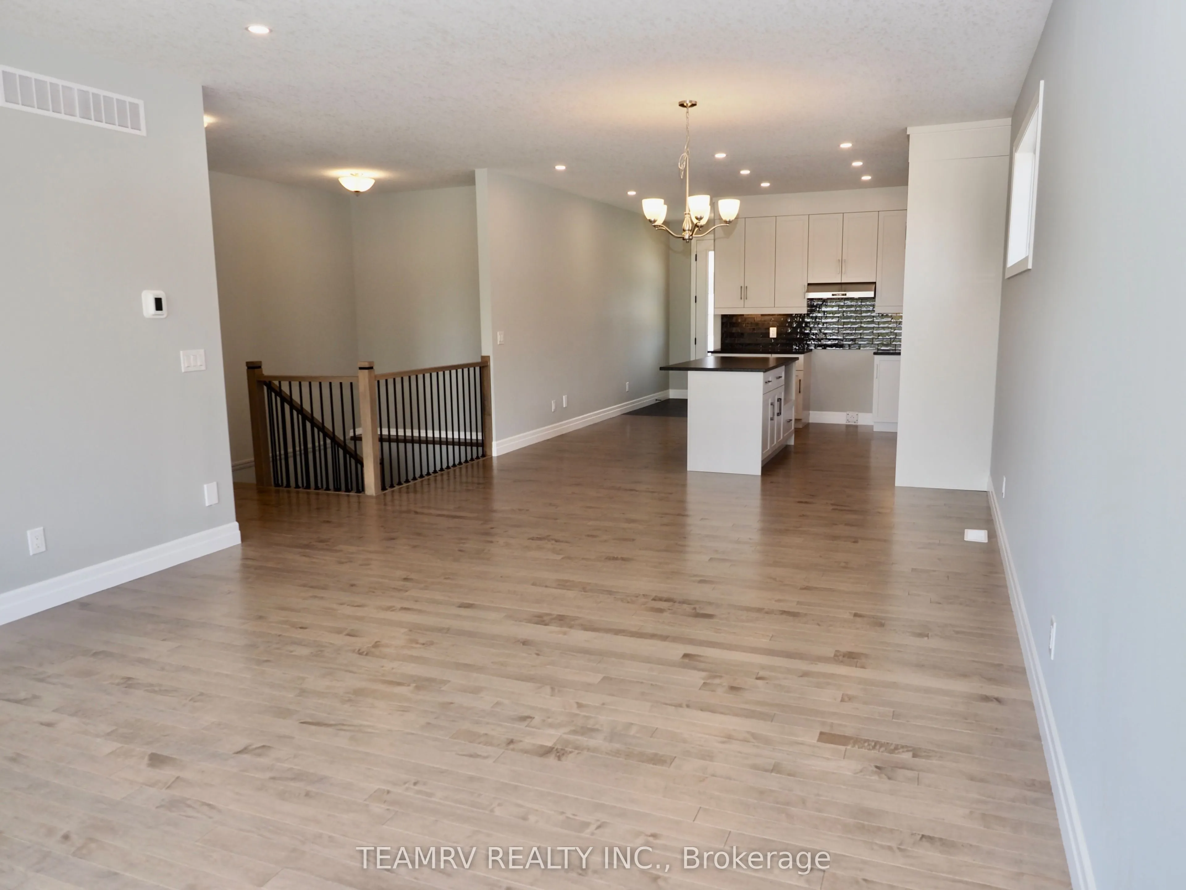 11 Sycamore Drive