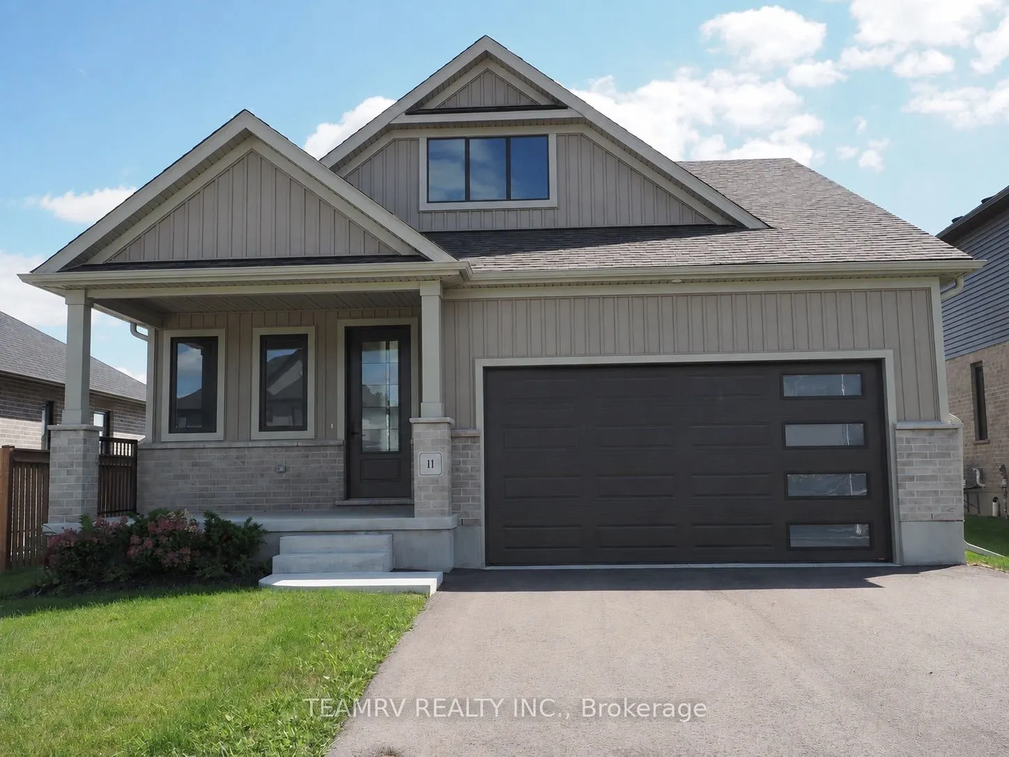 11 Sycamore Drive
