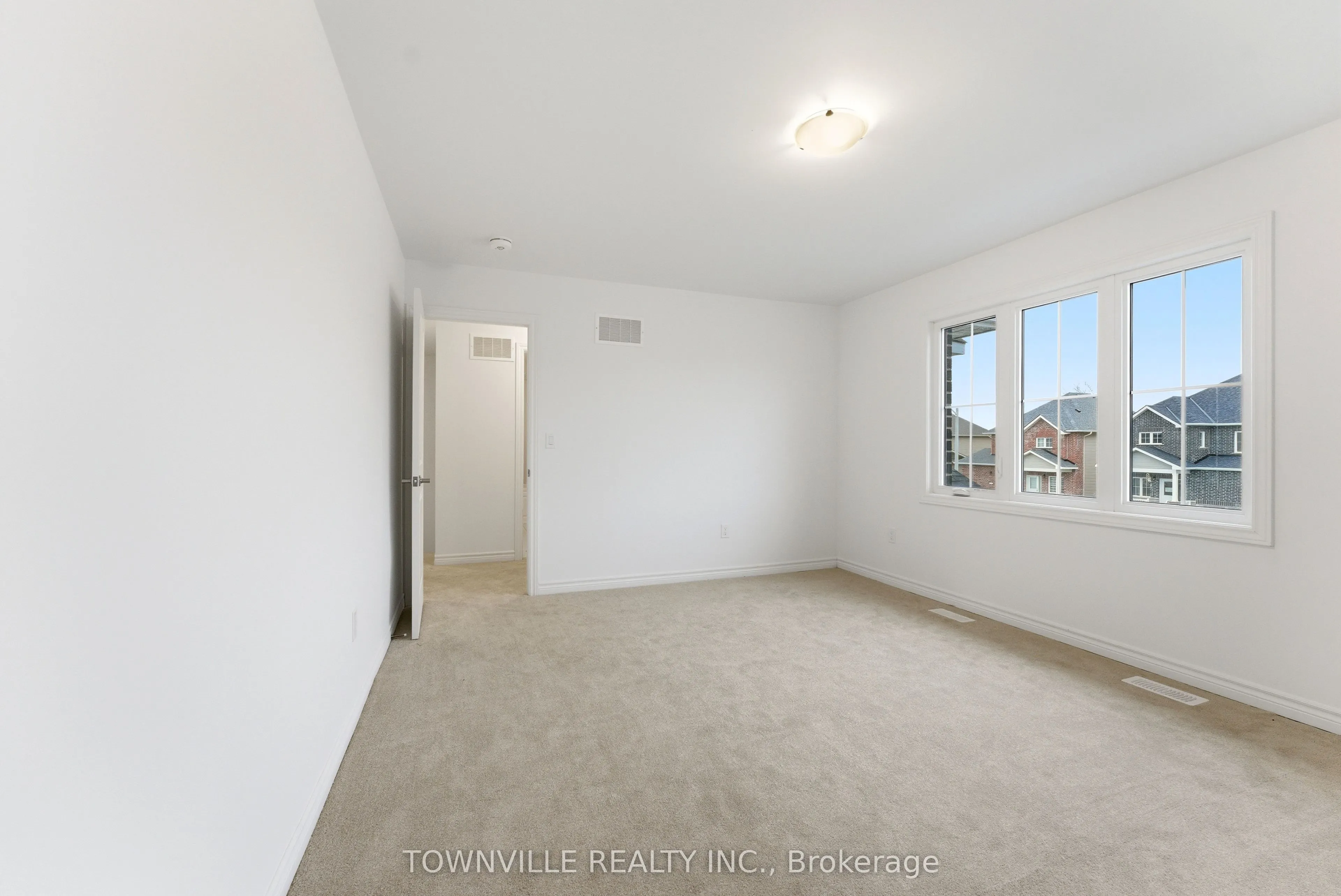 12 Bradden Crescent