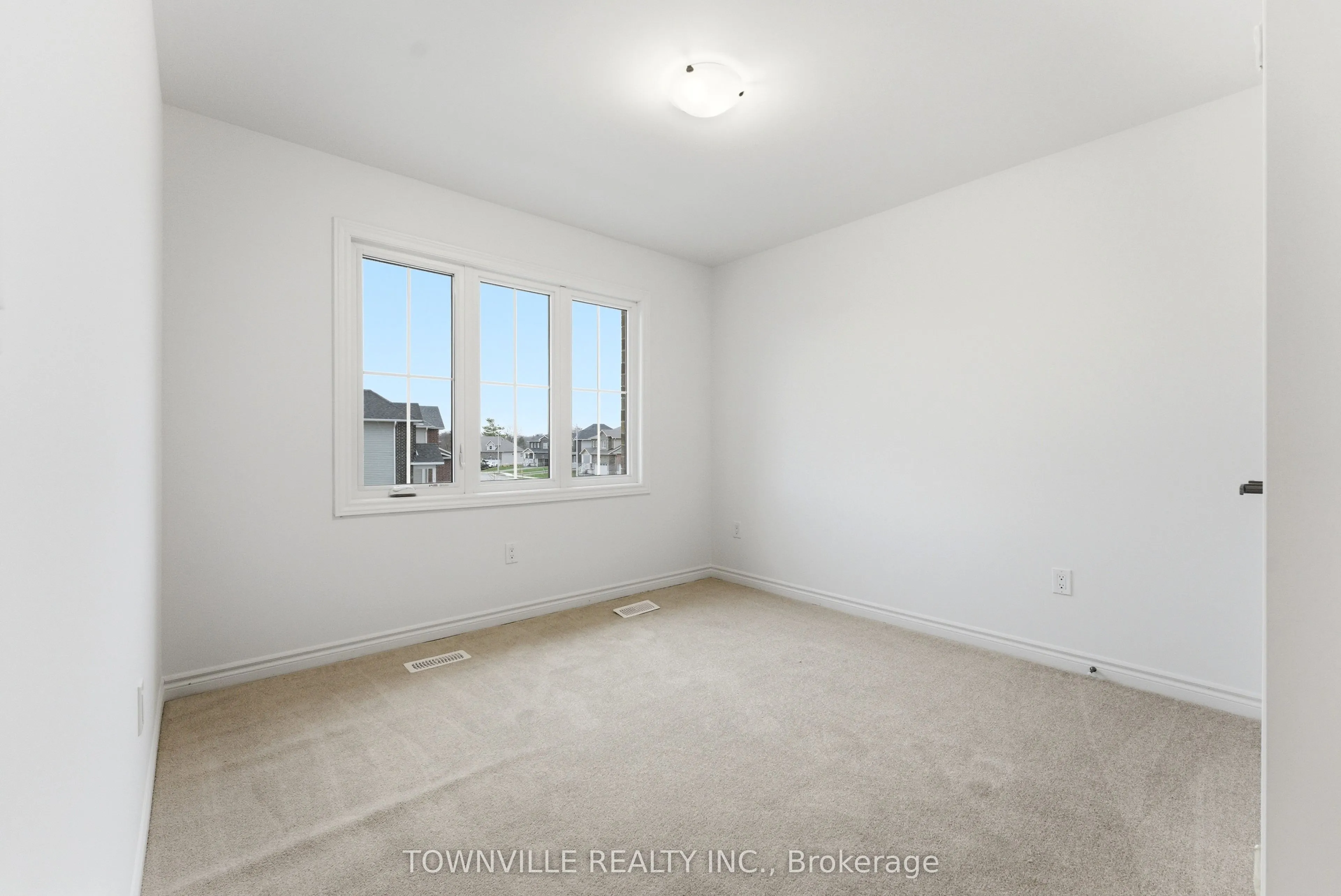 55 Bradden Crescent