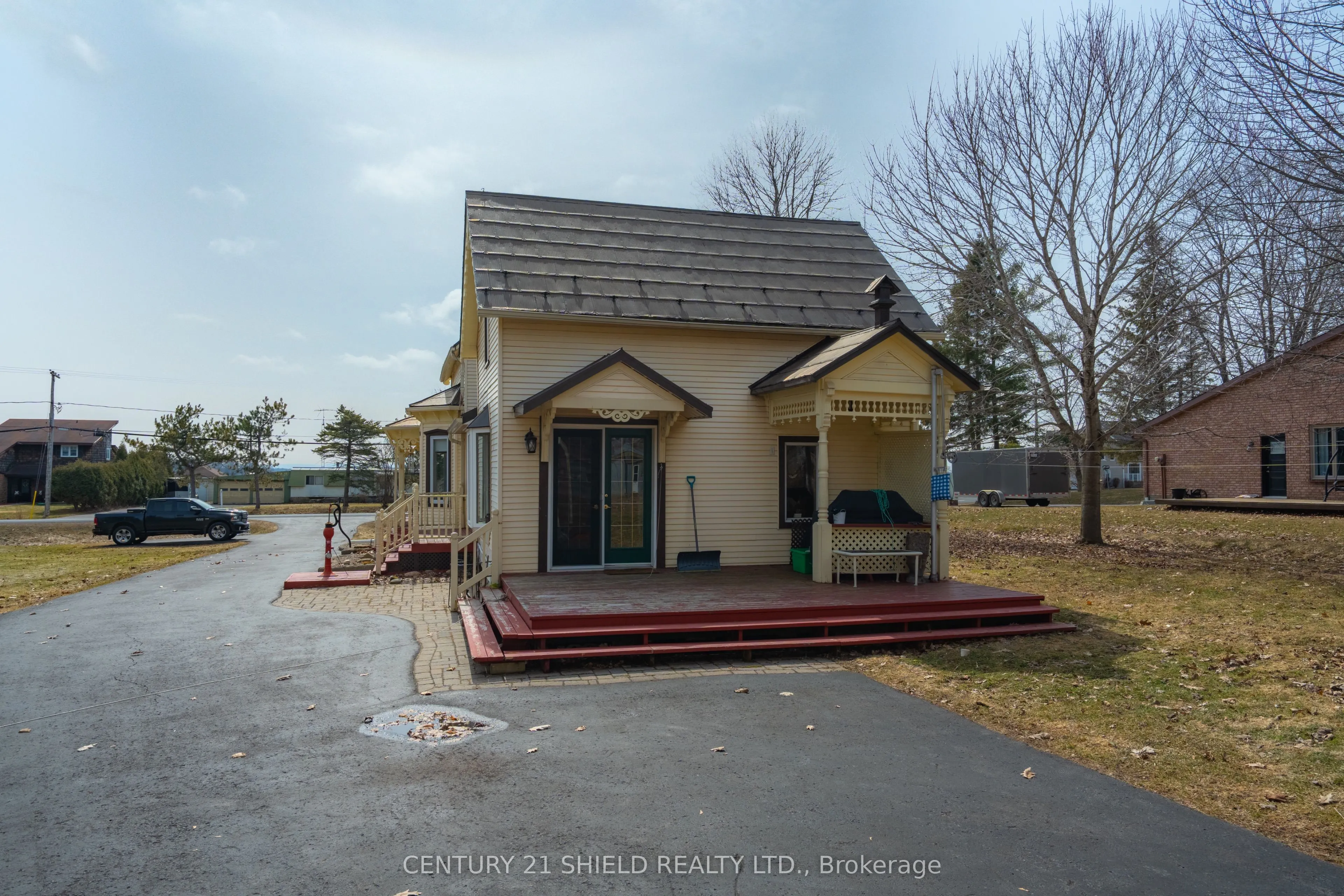 19143 County Rd 2