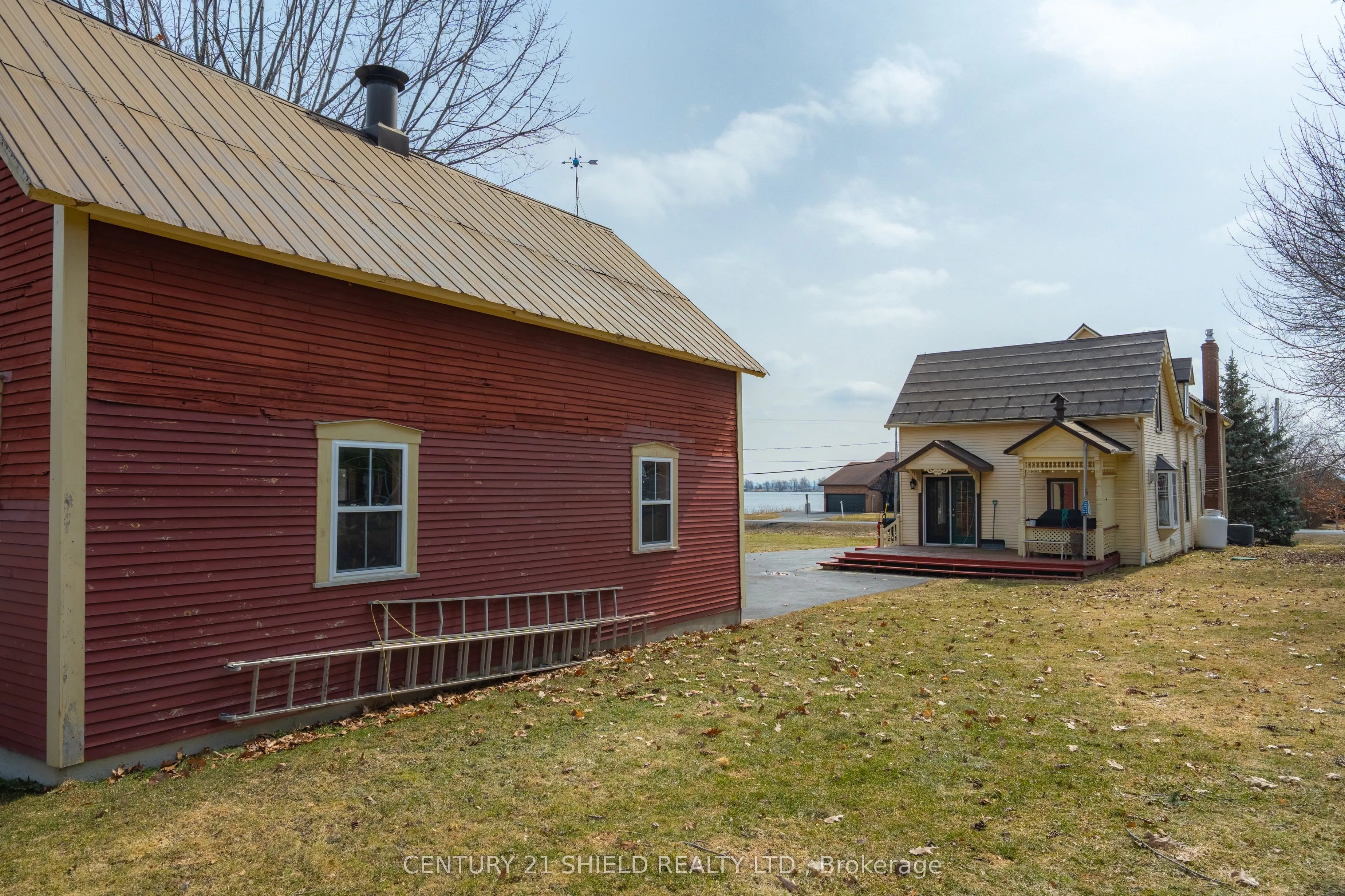 19143 County Rd 2