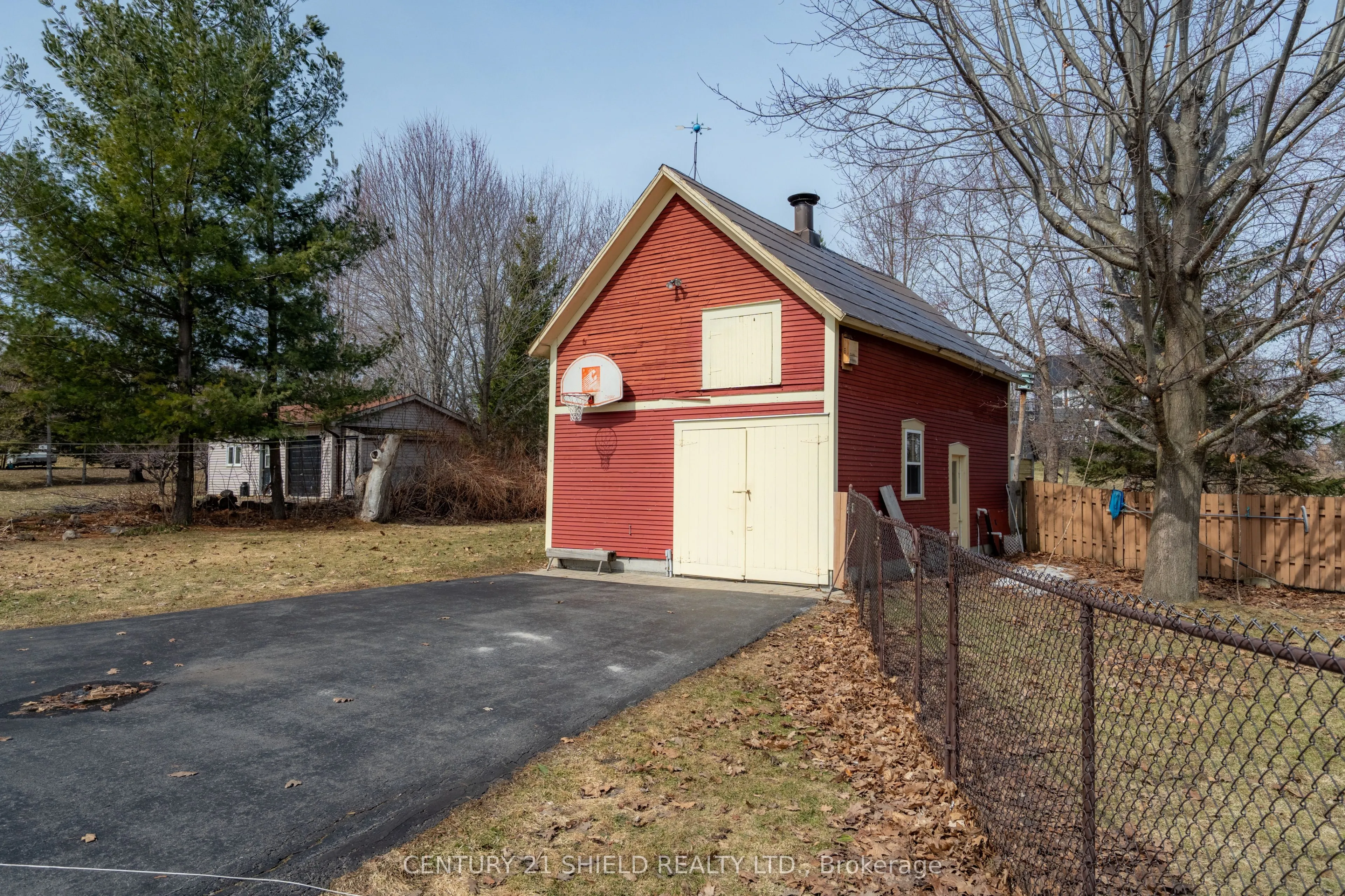19143 County Rd 2
