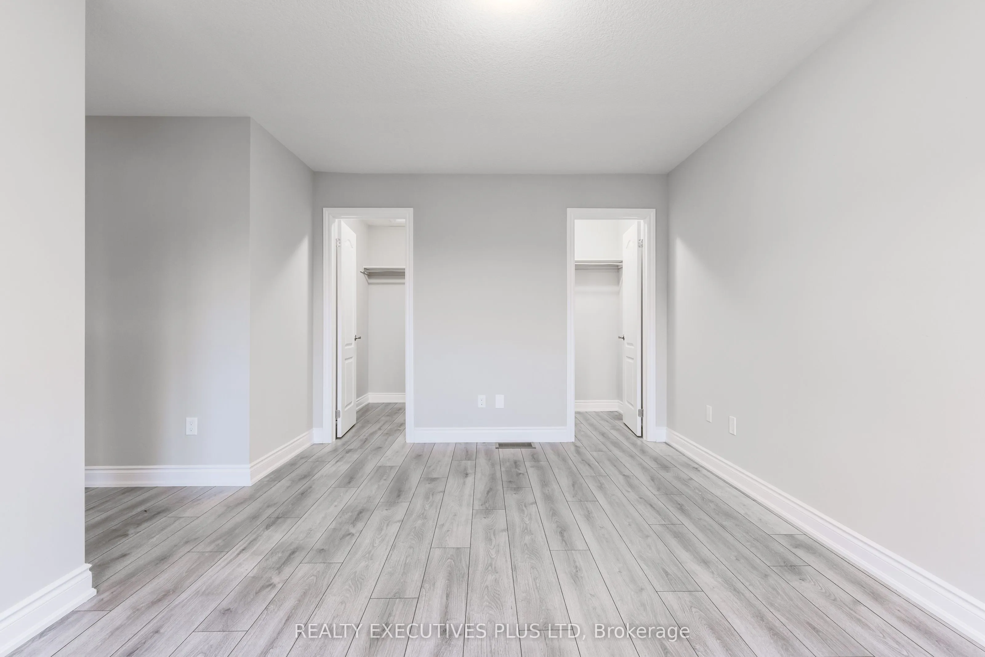 15 Venture Way