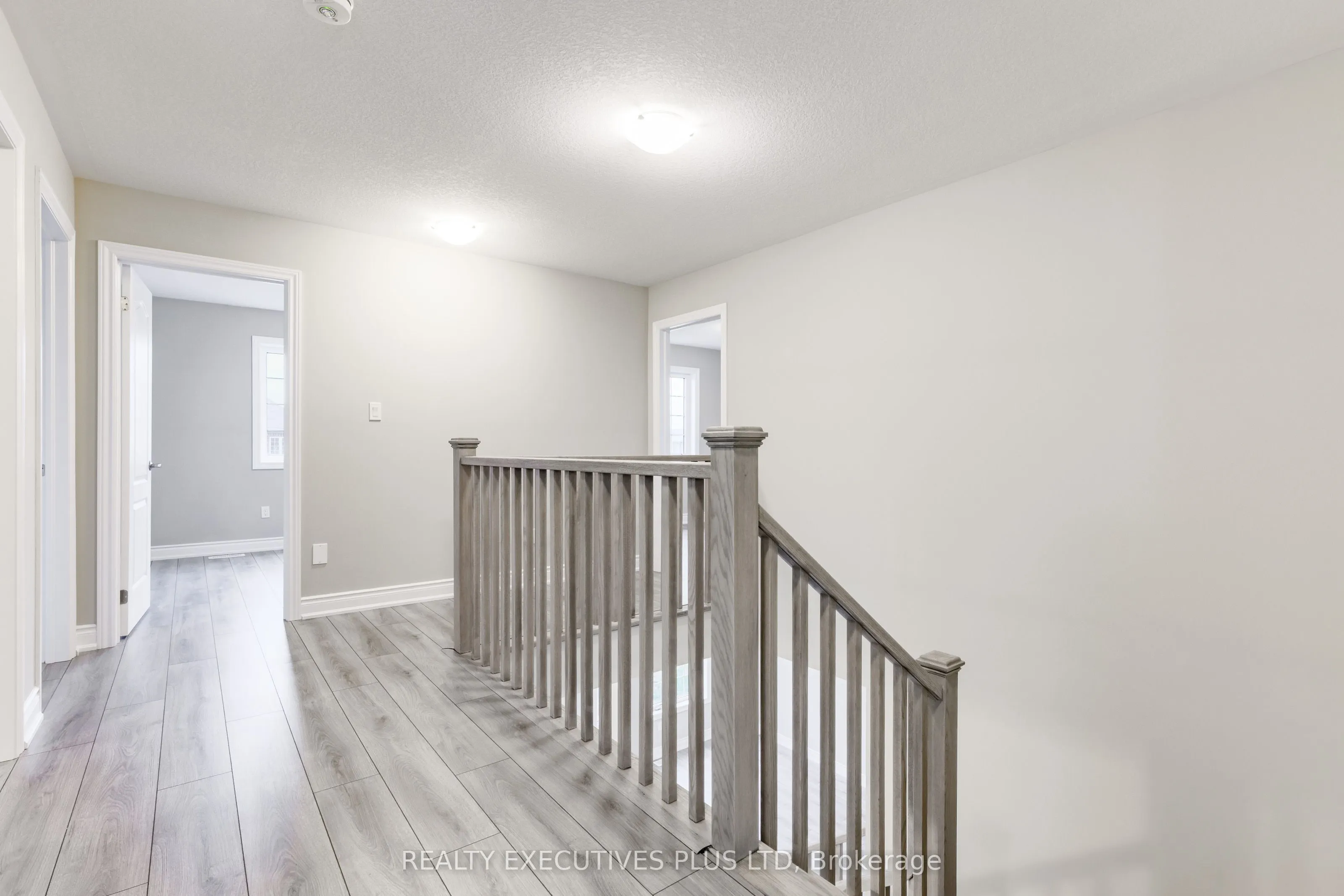 15 Venture Way