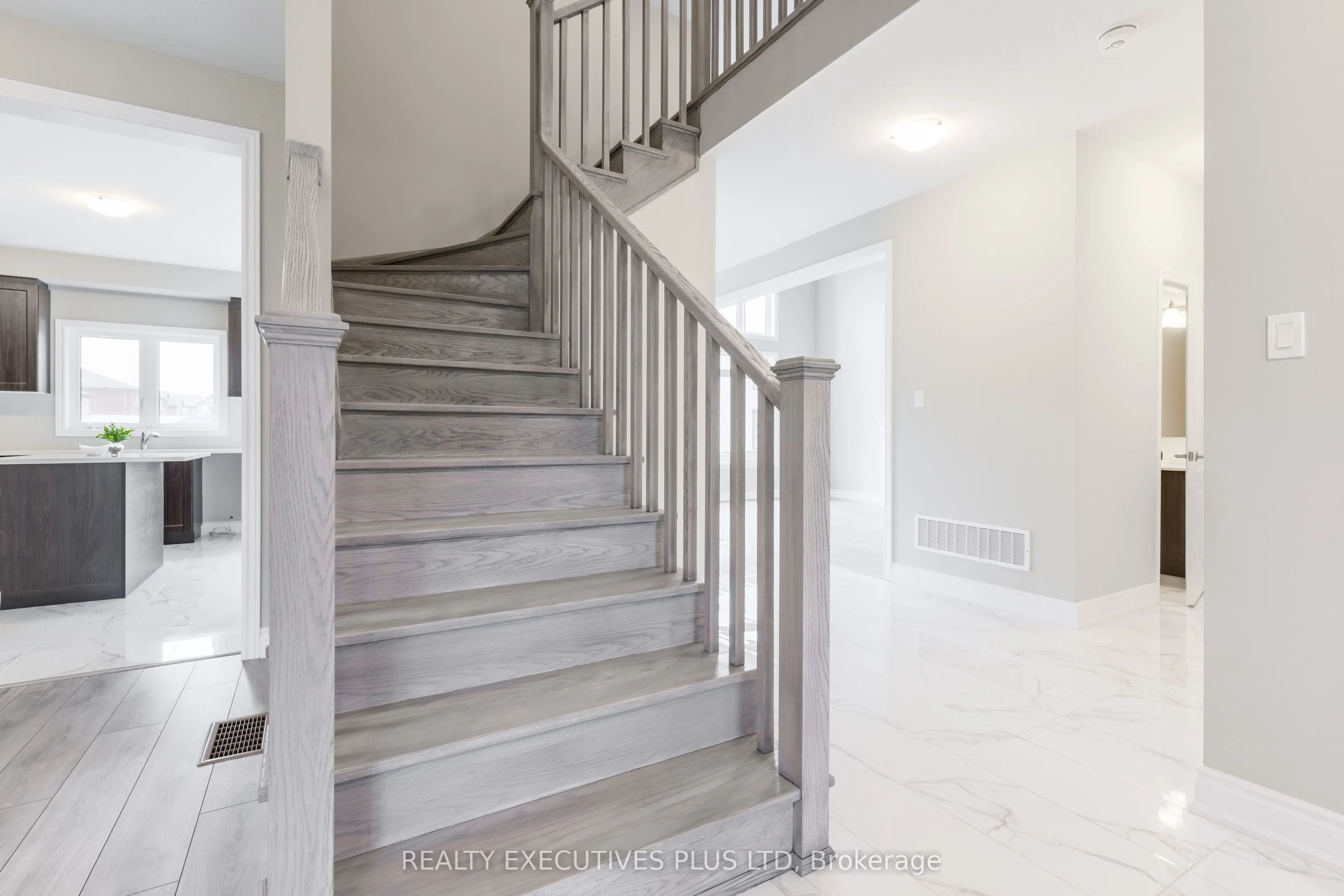 15 Venture Way