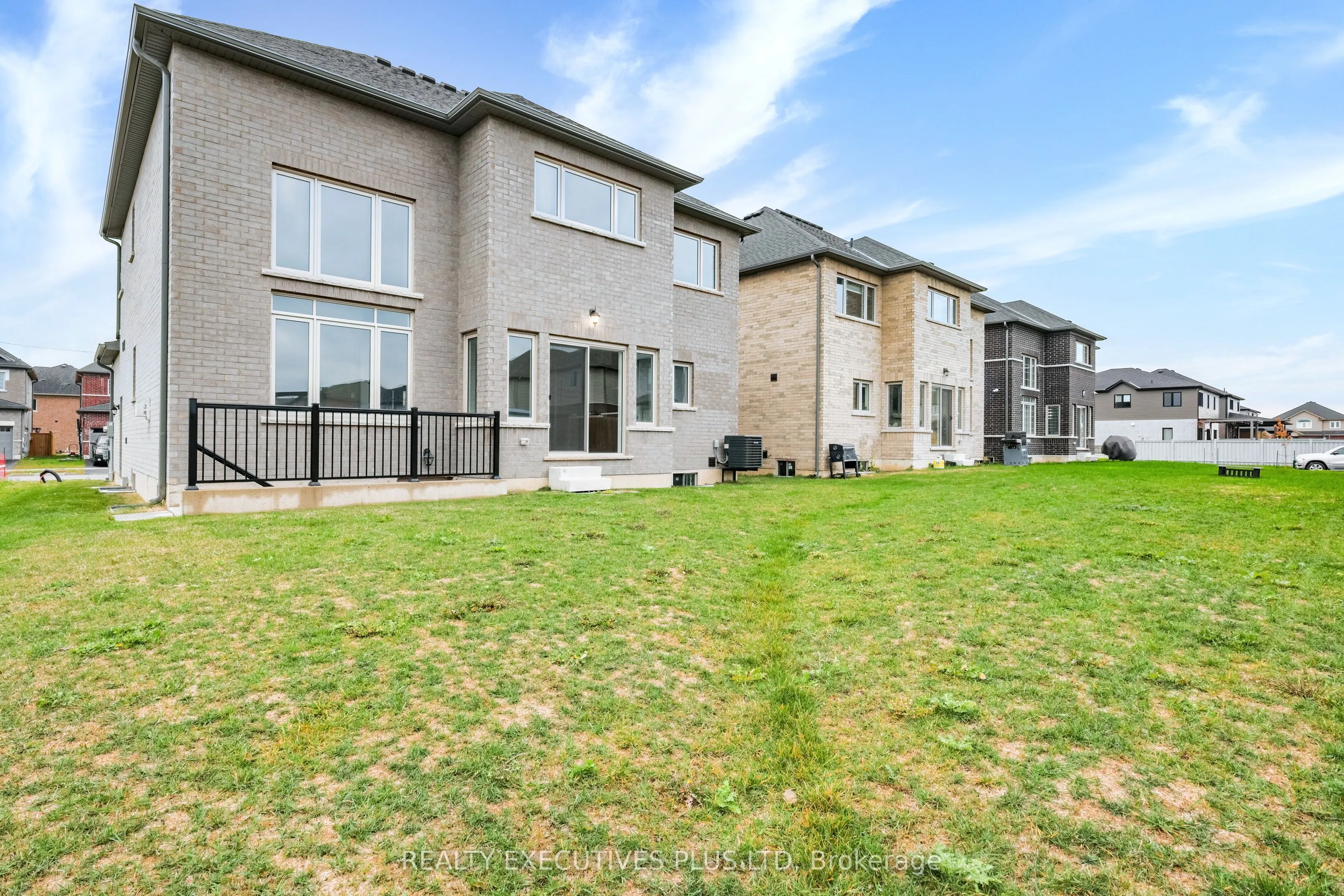 15 Venture Way