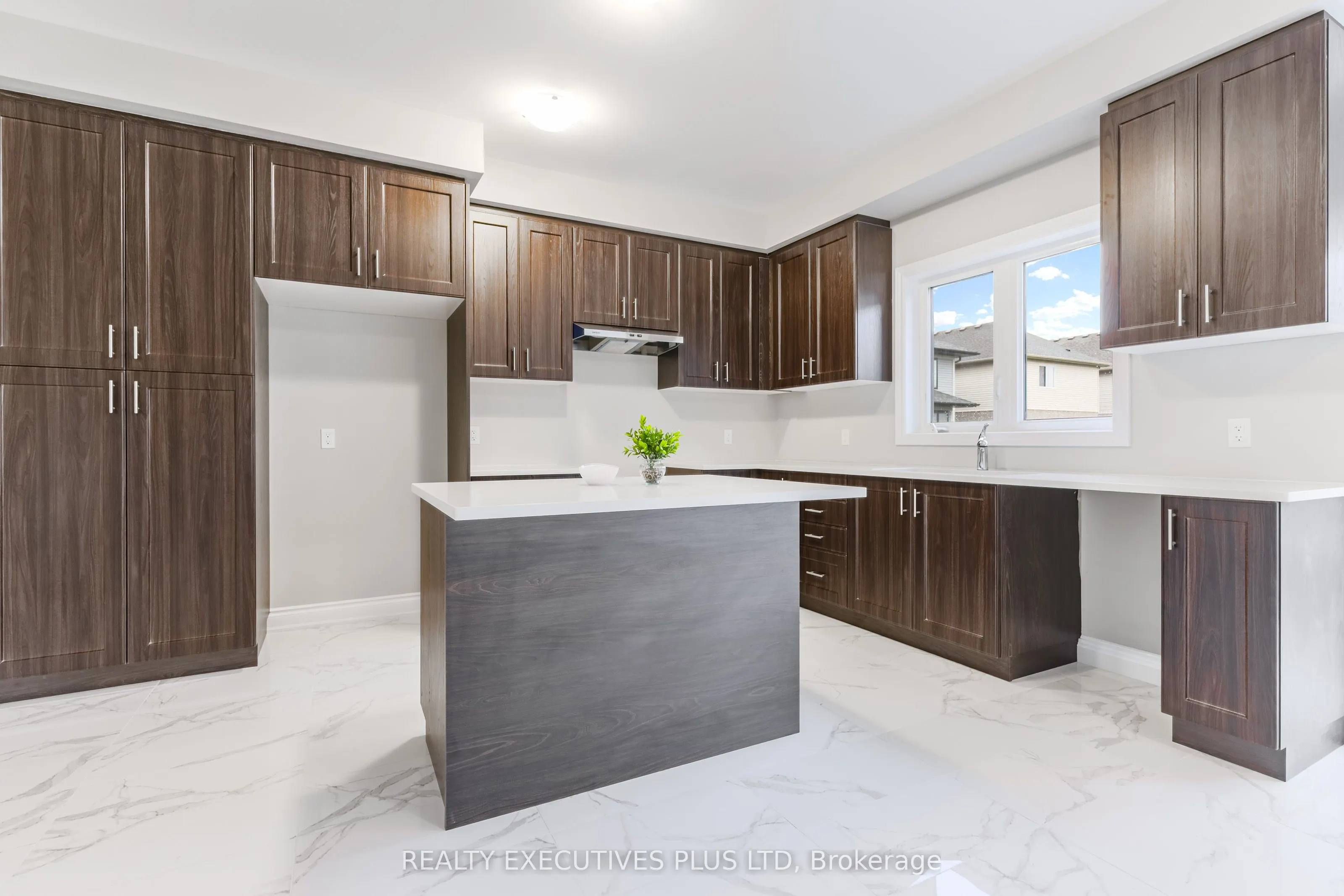 15 Venture Way