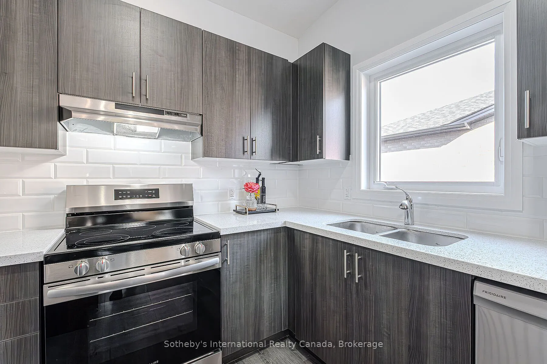 550 Grey Street #52
