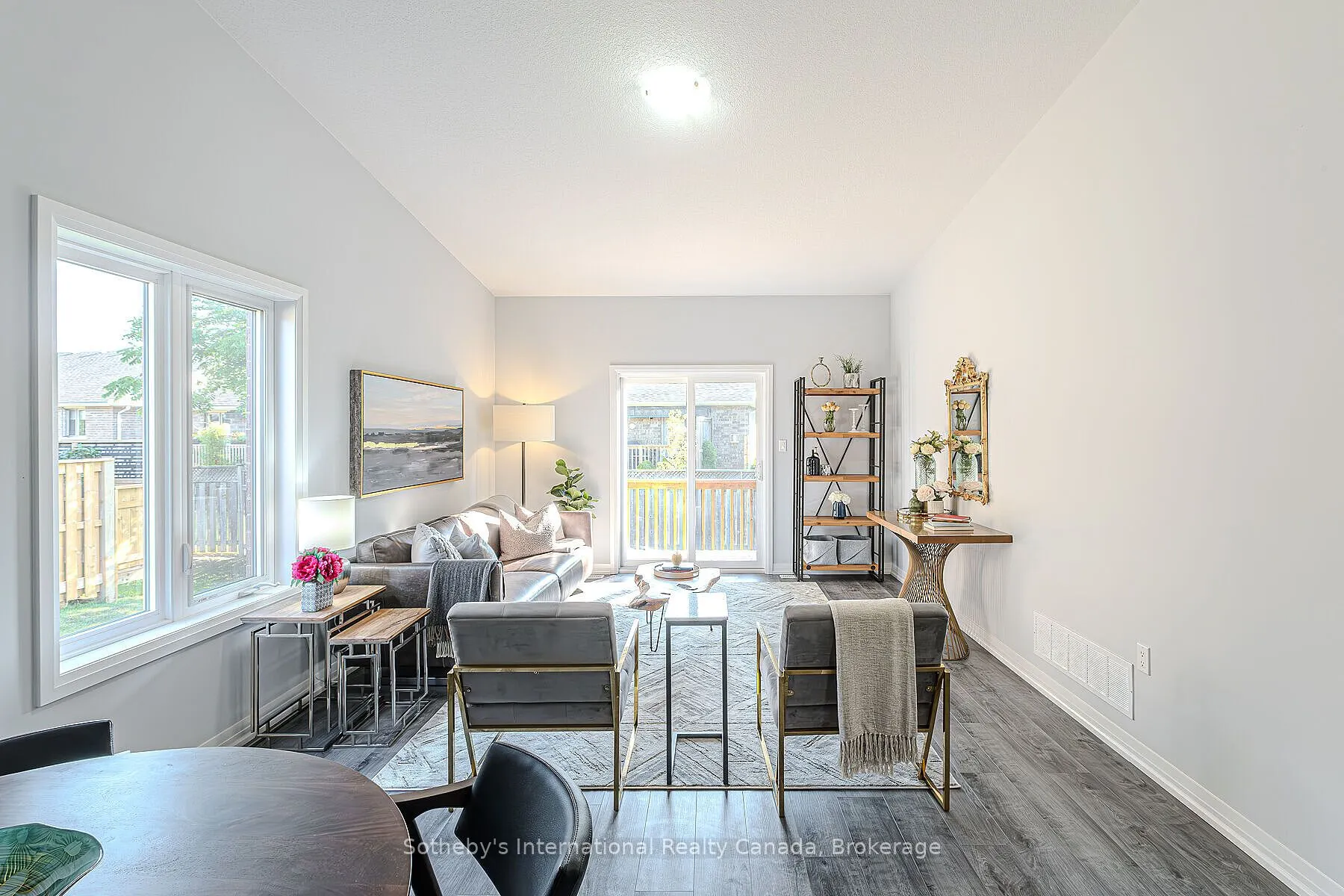550 Grey Street #52