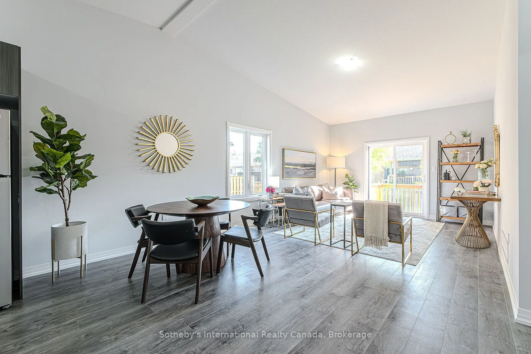 550 Grey Street #52