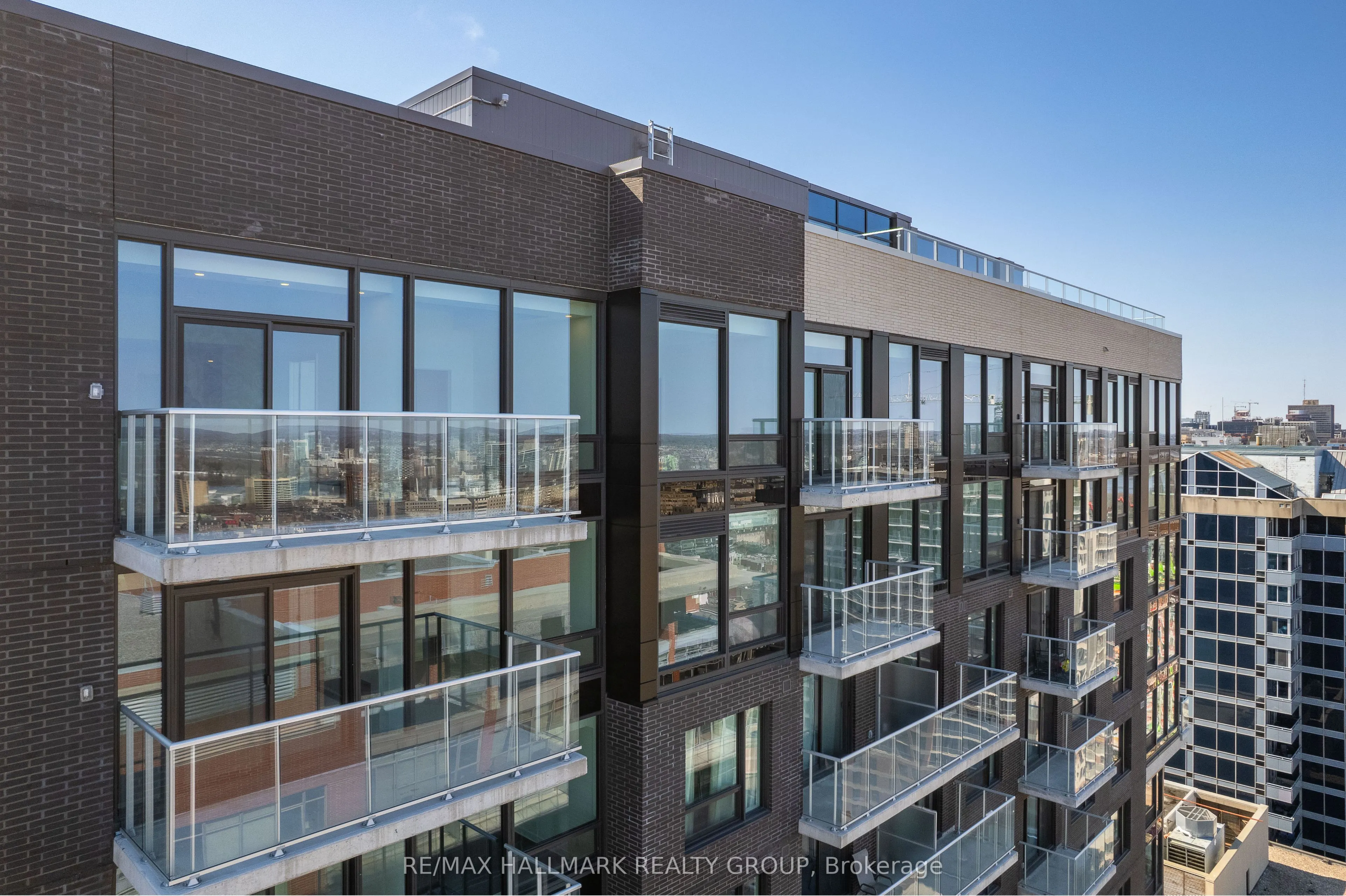 180 George Street #2604