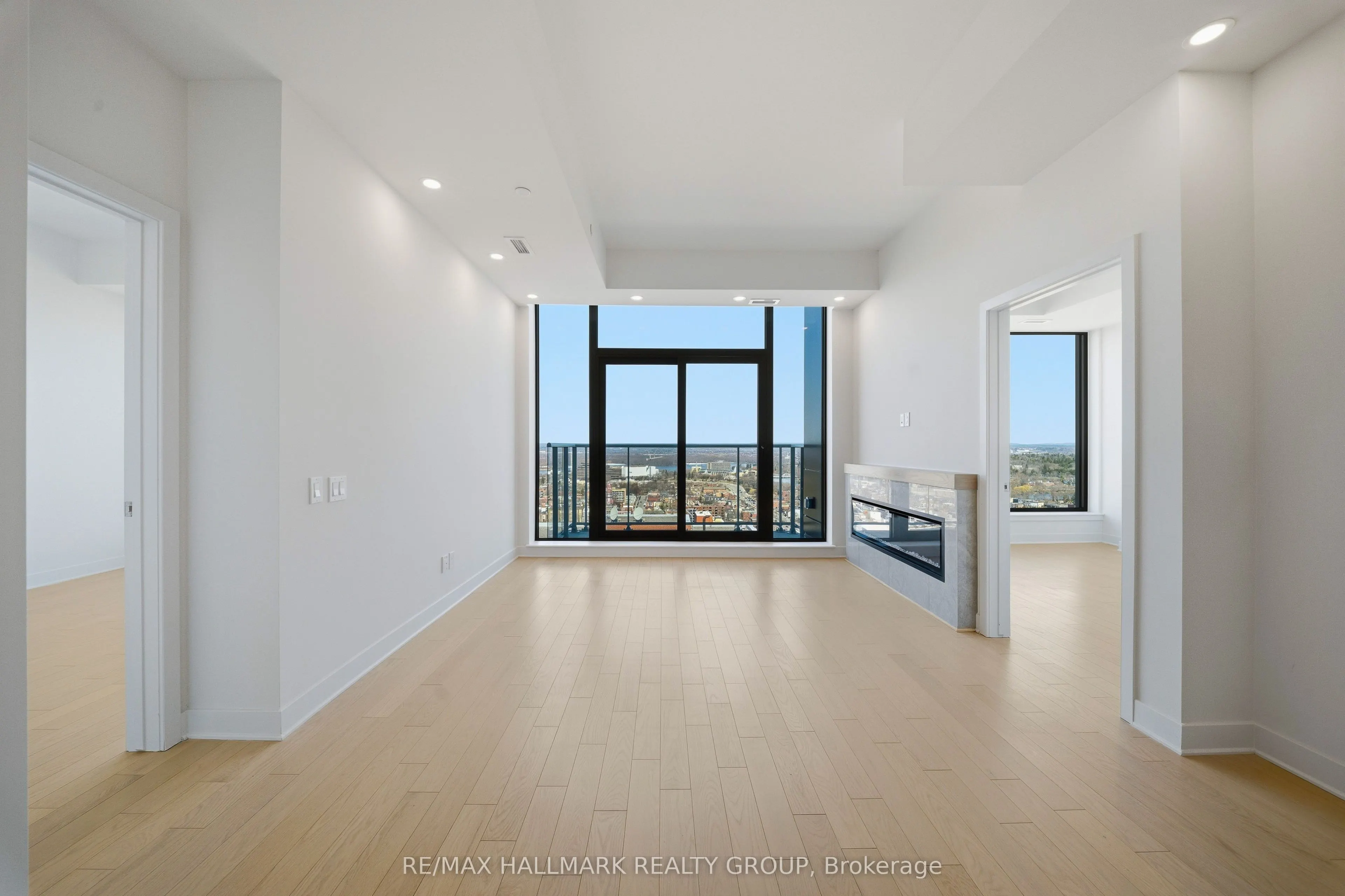 180 George Street #2604