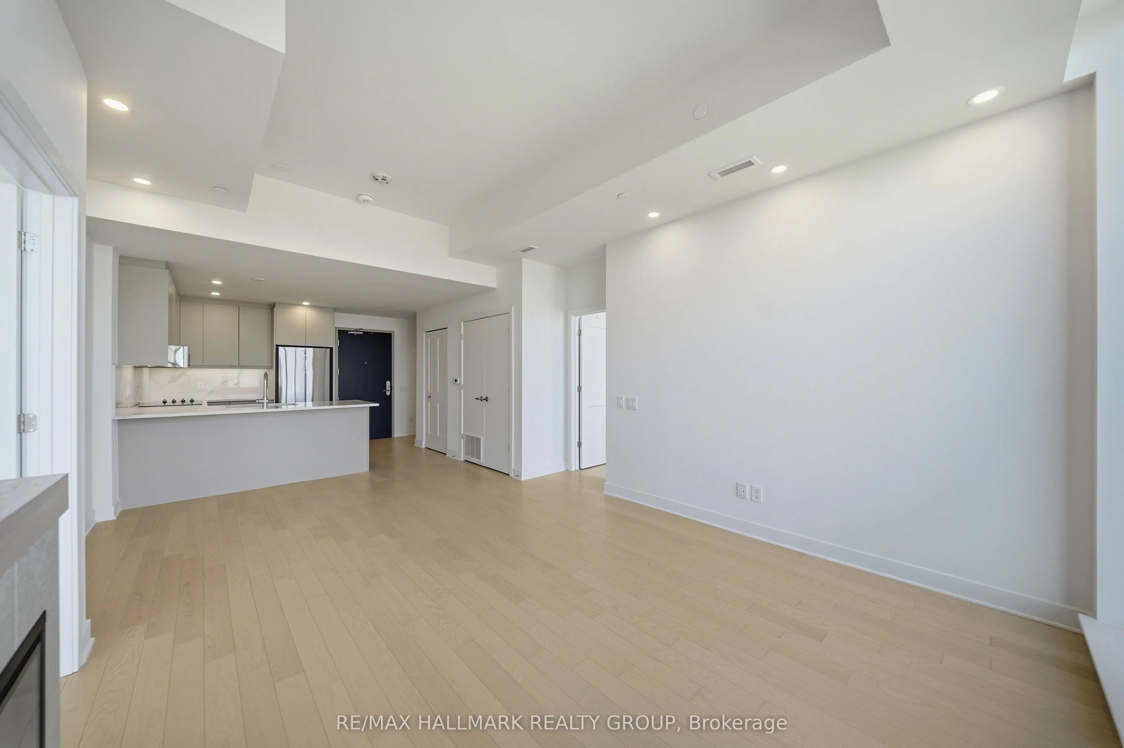 180 George Street #2604