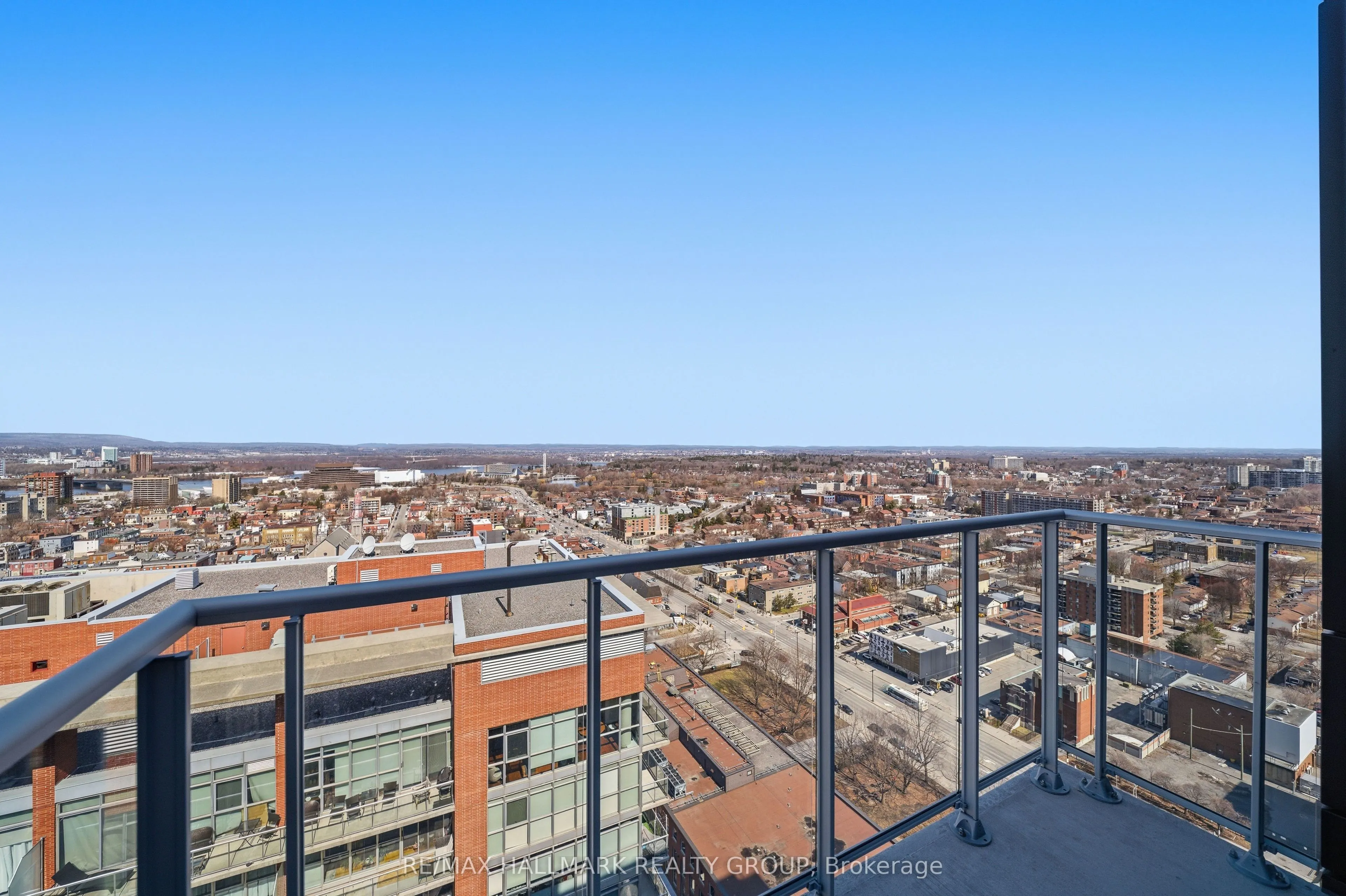 180 George Street #2604