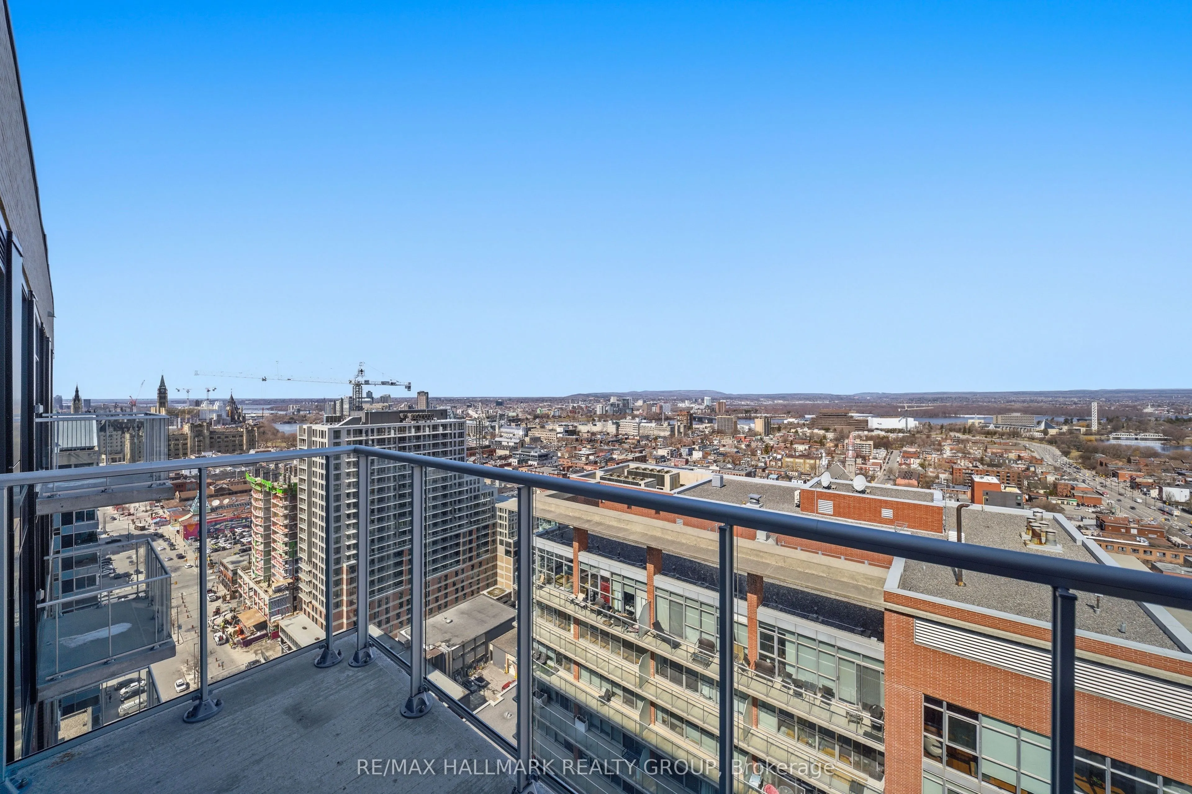 180 George Street #2604