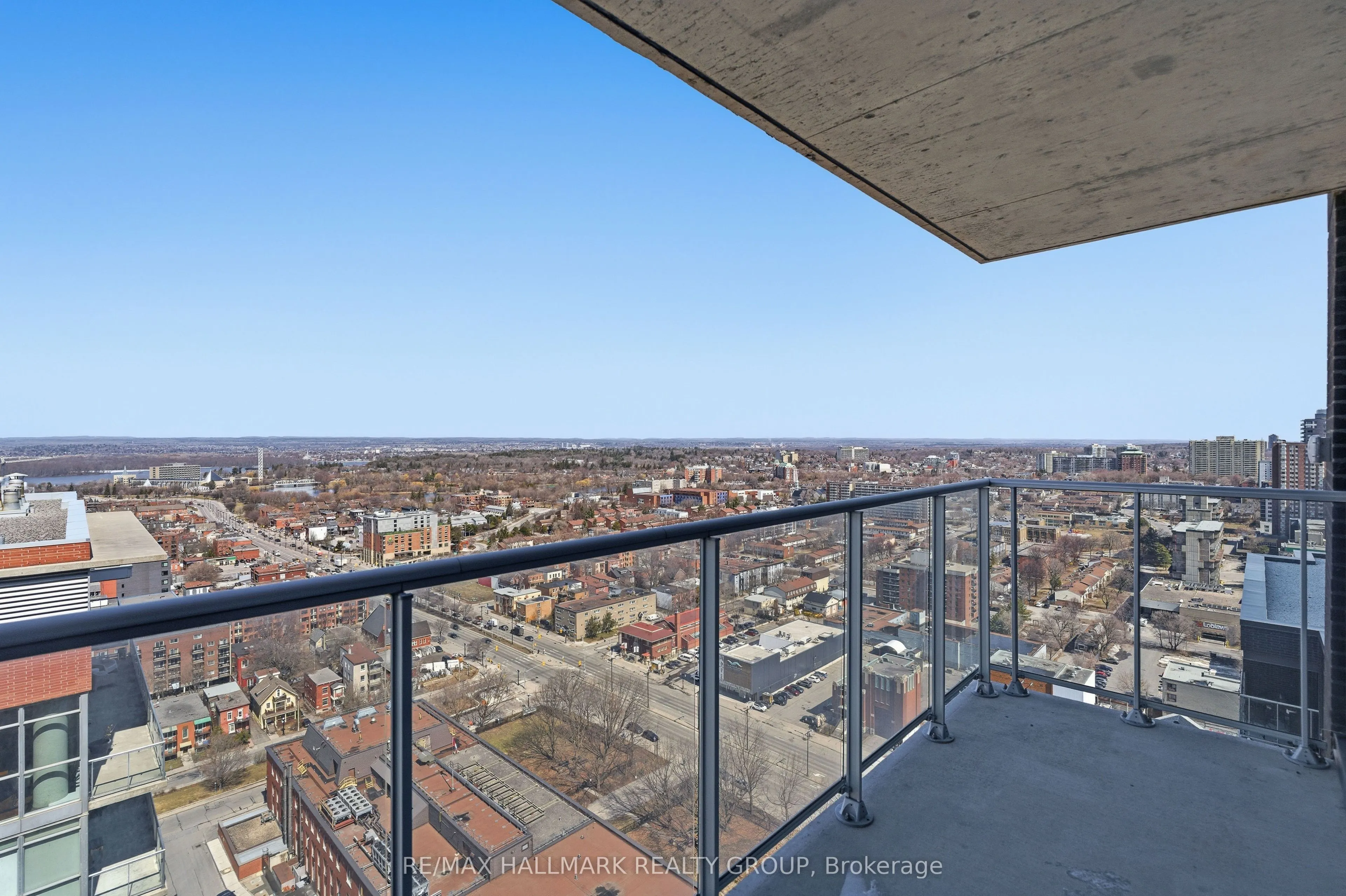 180 George Street #2406