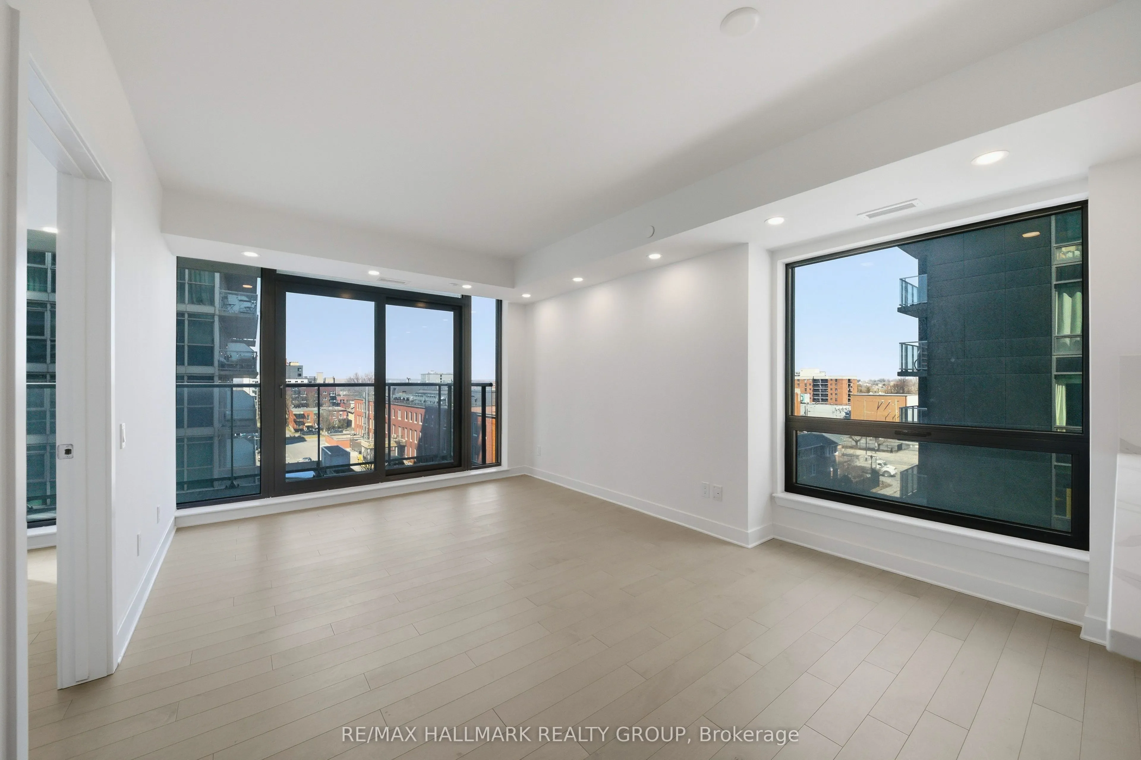 180 George Street #507