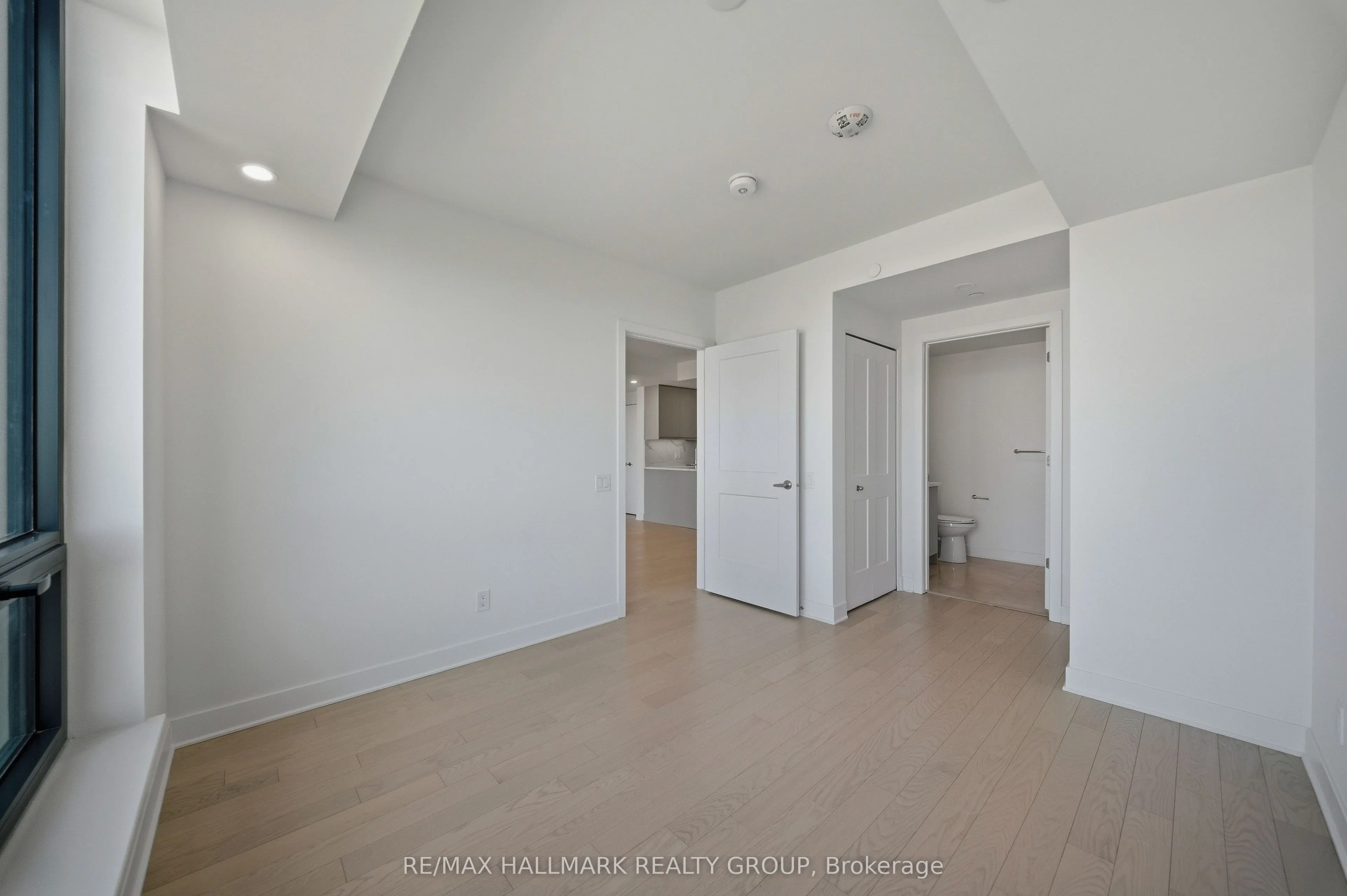 180 George Street #2603