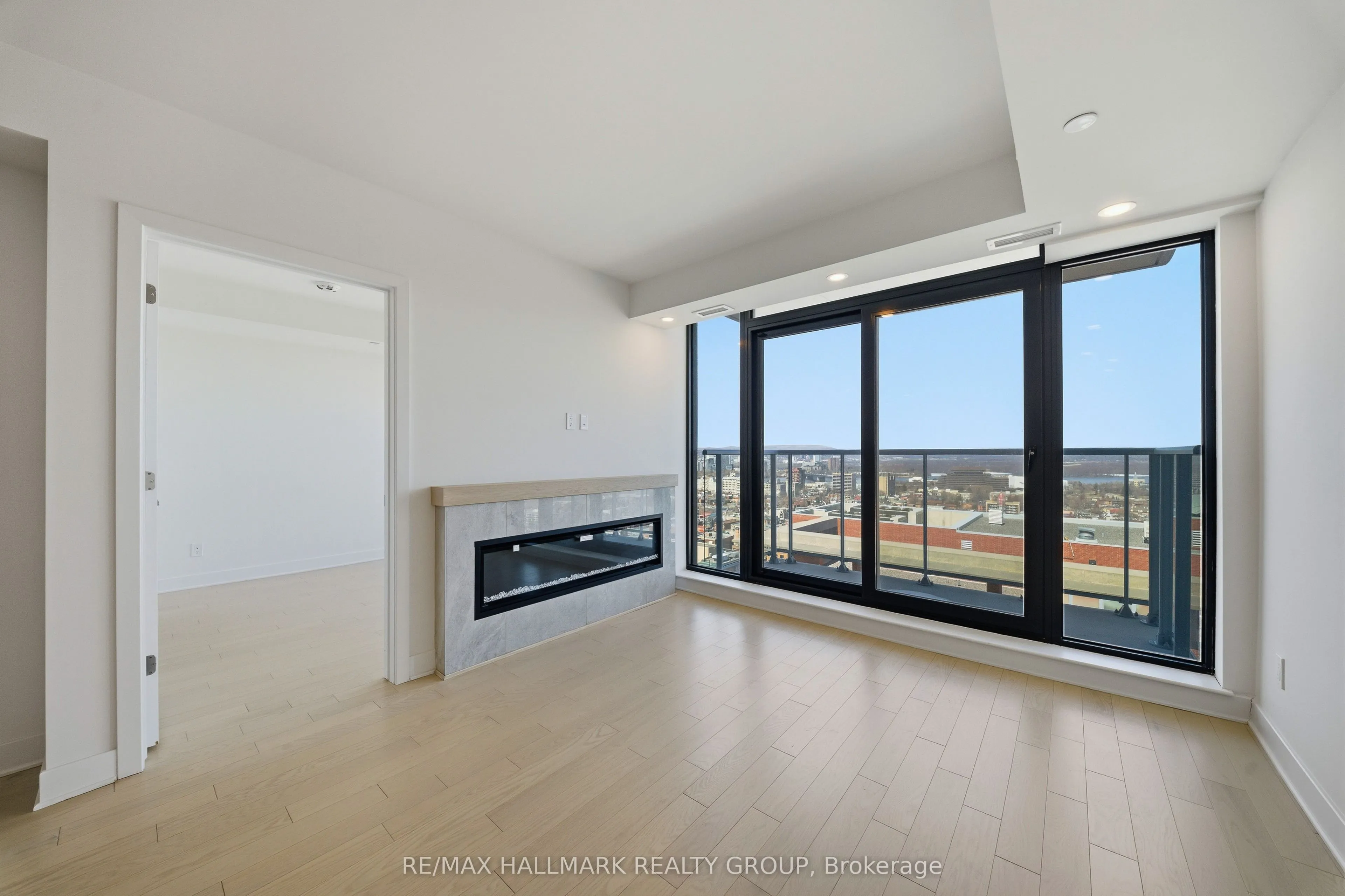 180 George Street #2603