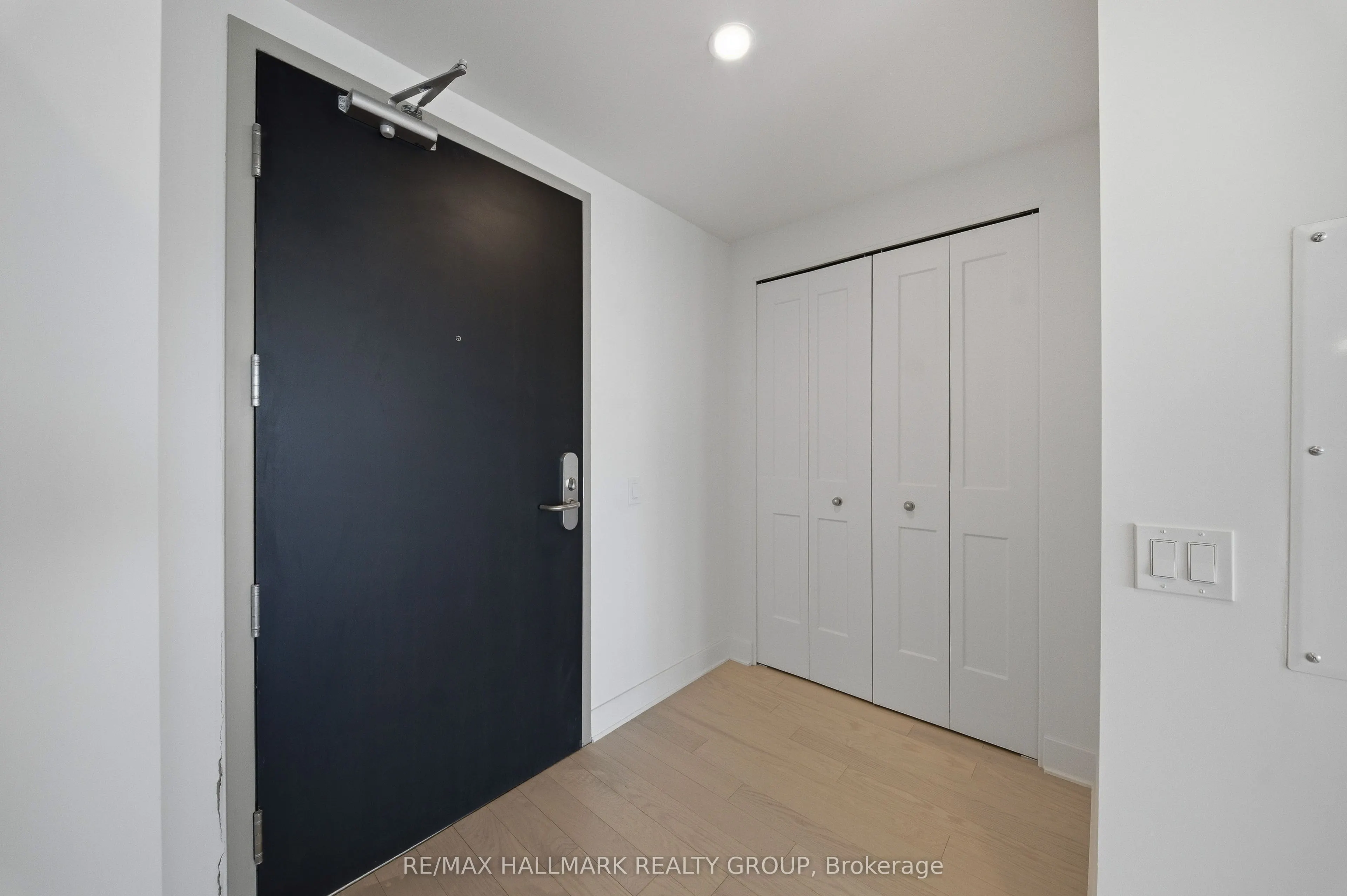 180 George Street #2603