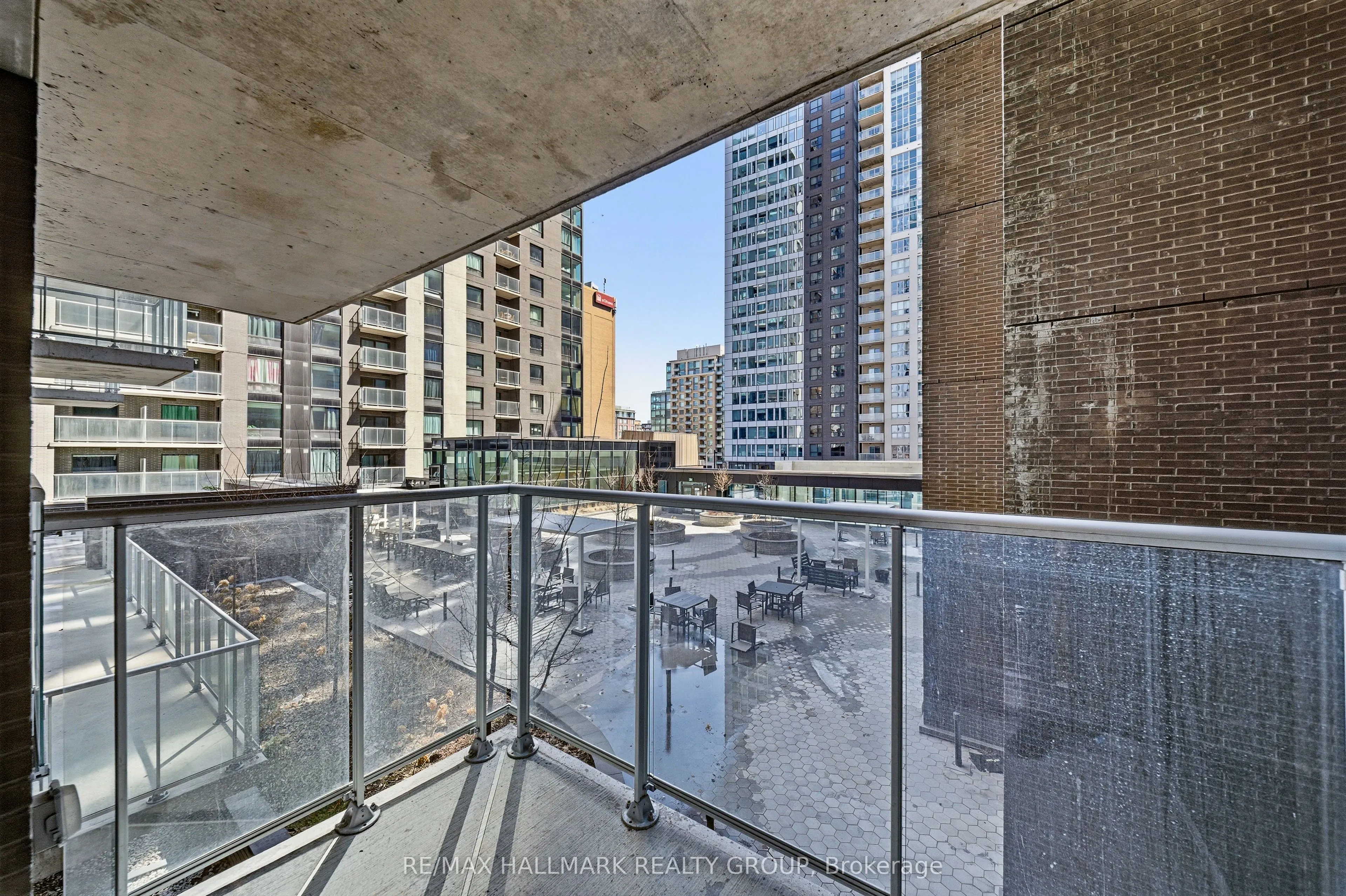 180 George Street #308