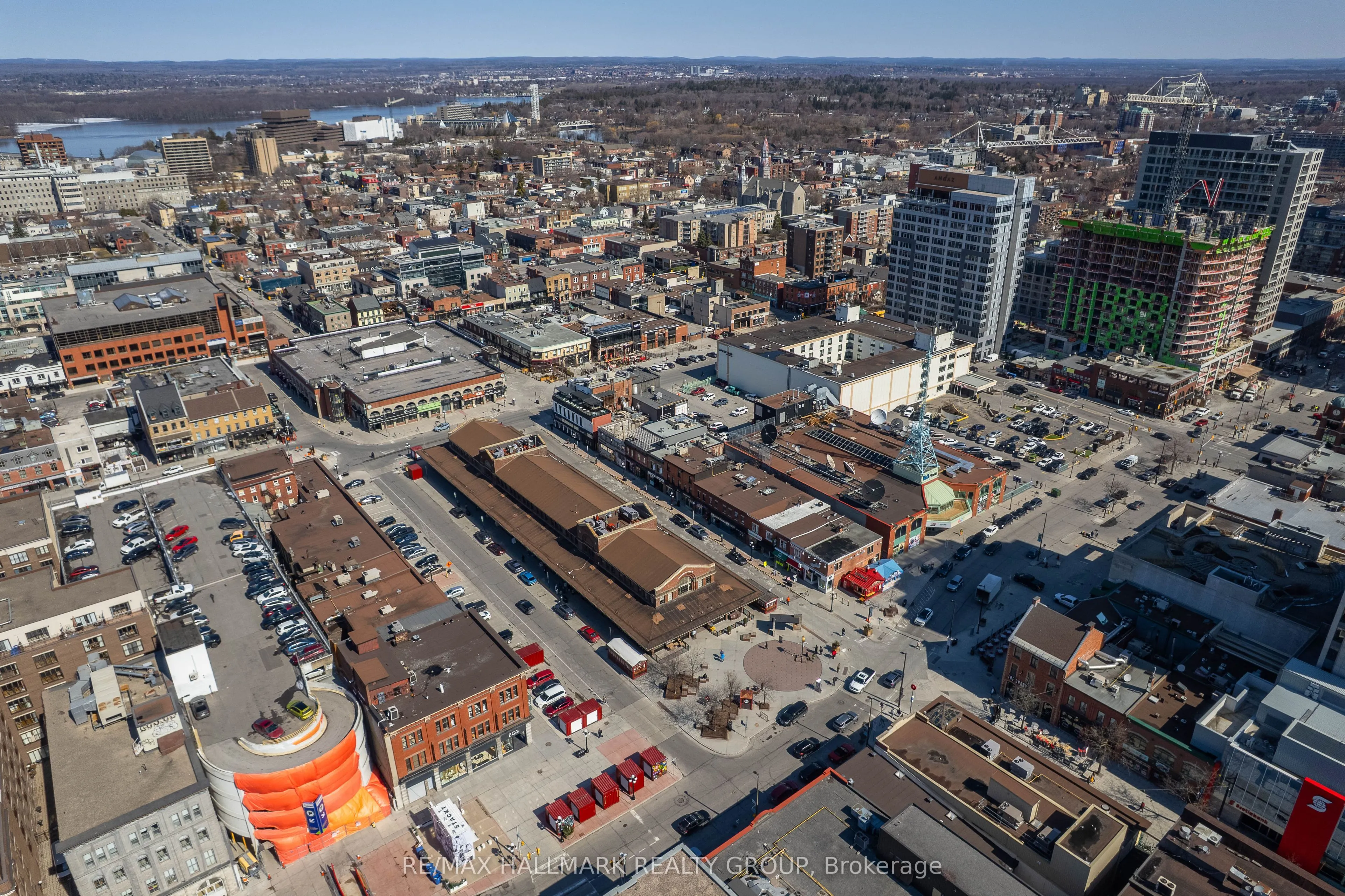 180 George Street #308