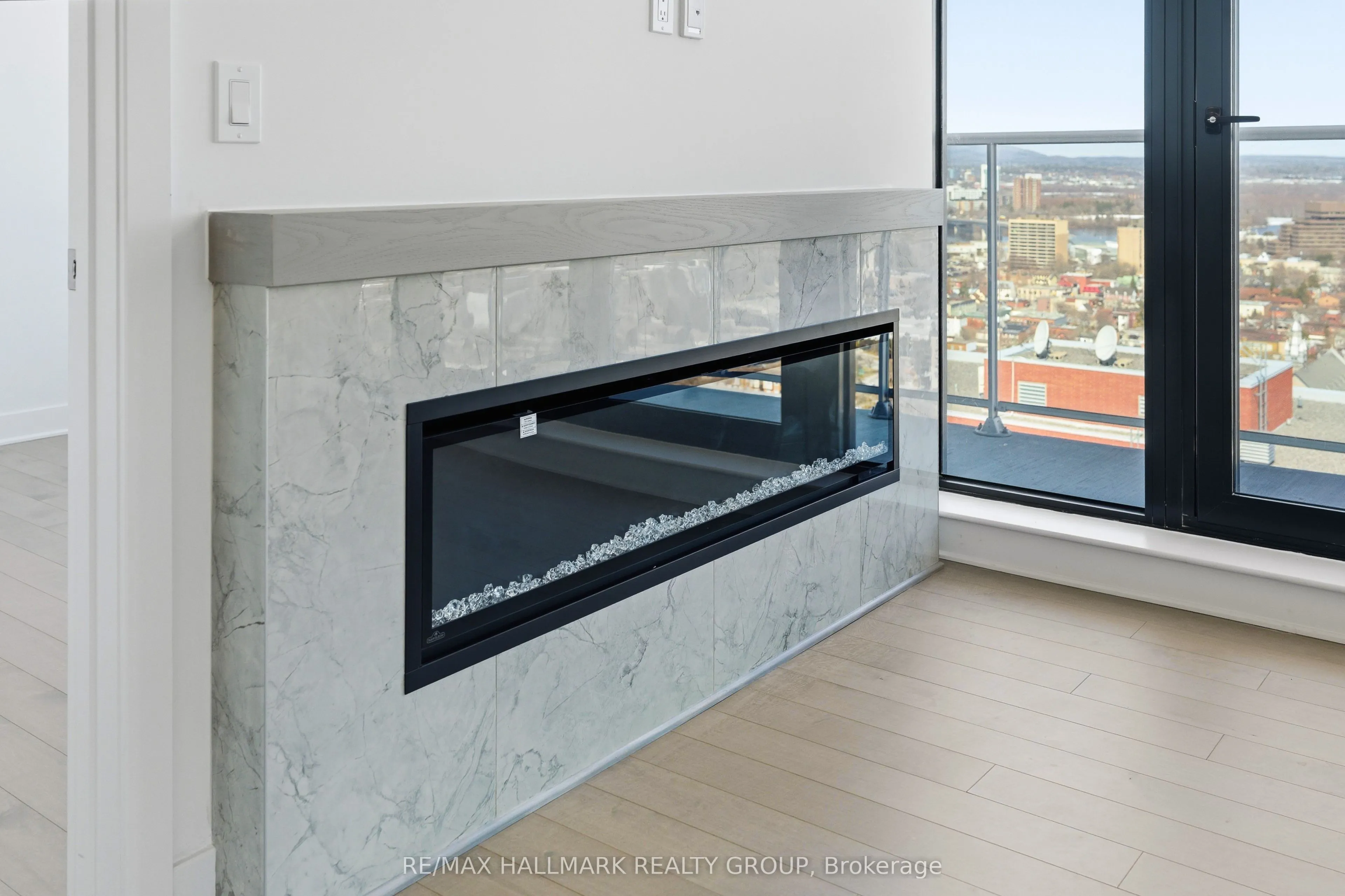 180 George Street #2605