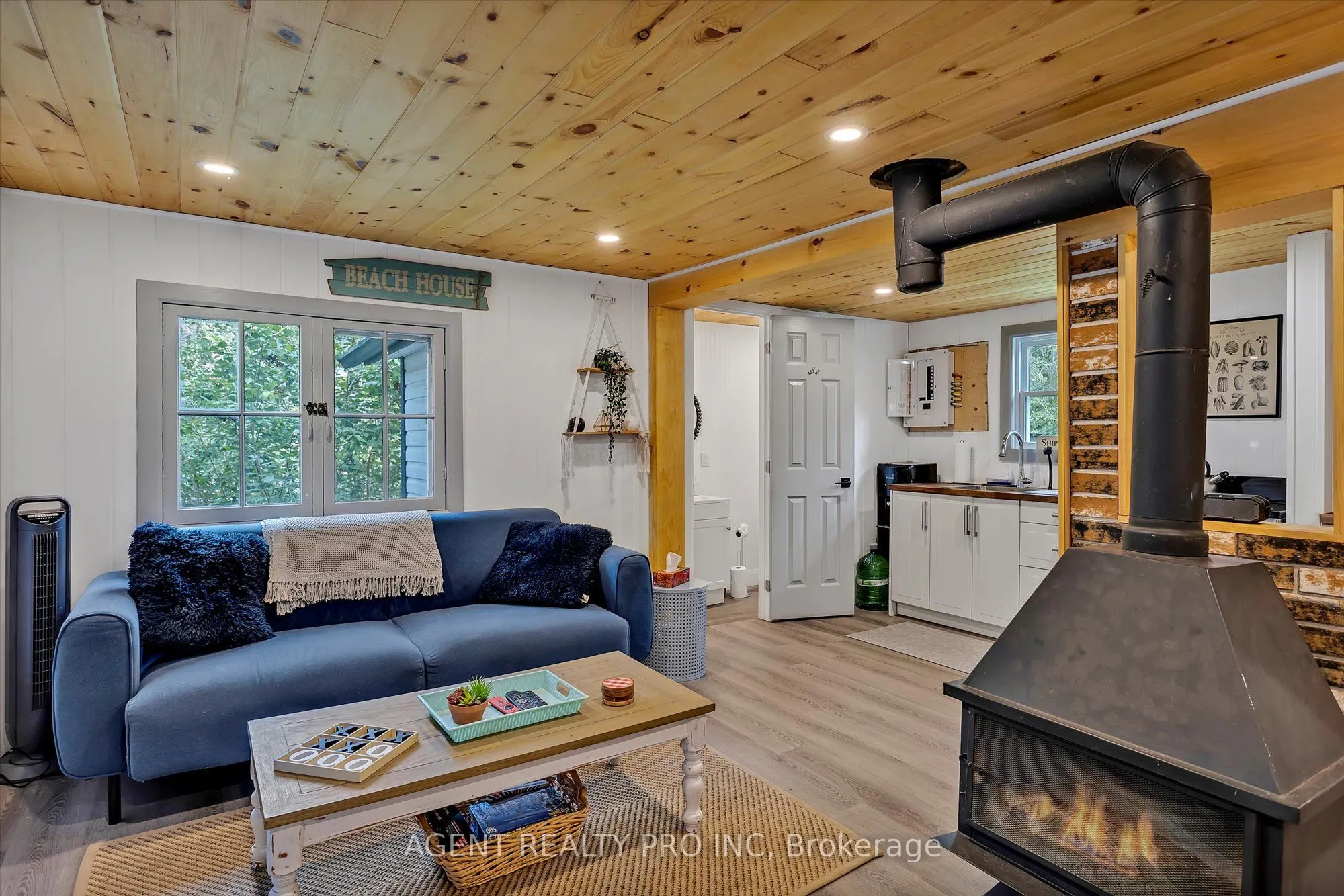 21 Oriole Road