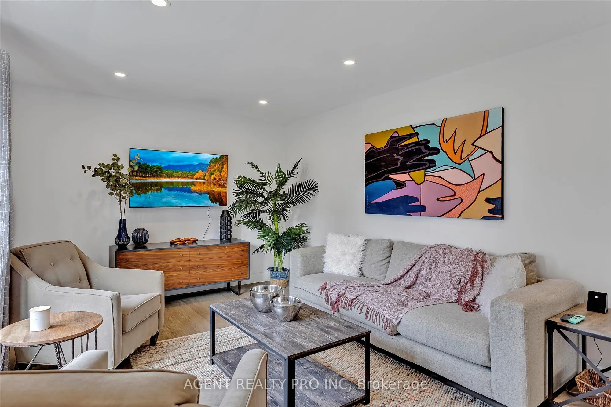 21 Oriole Road