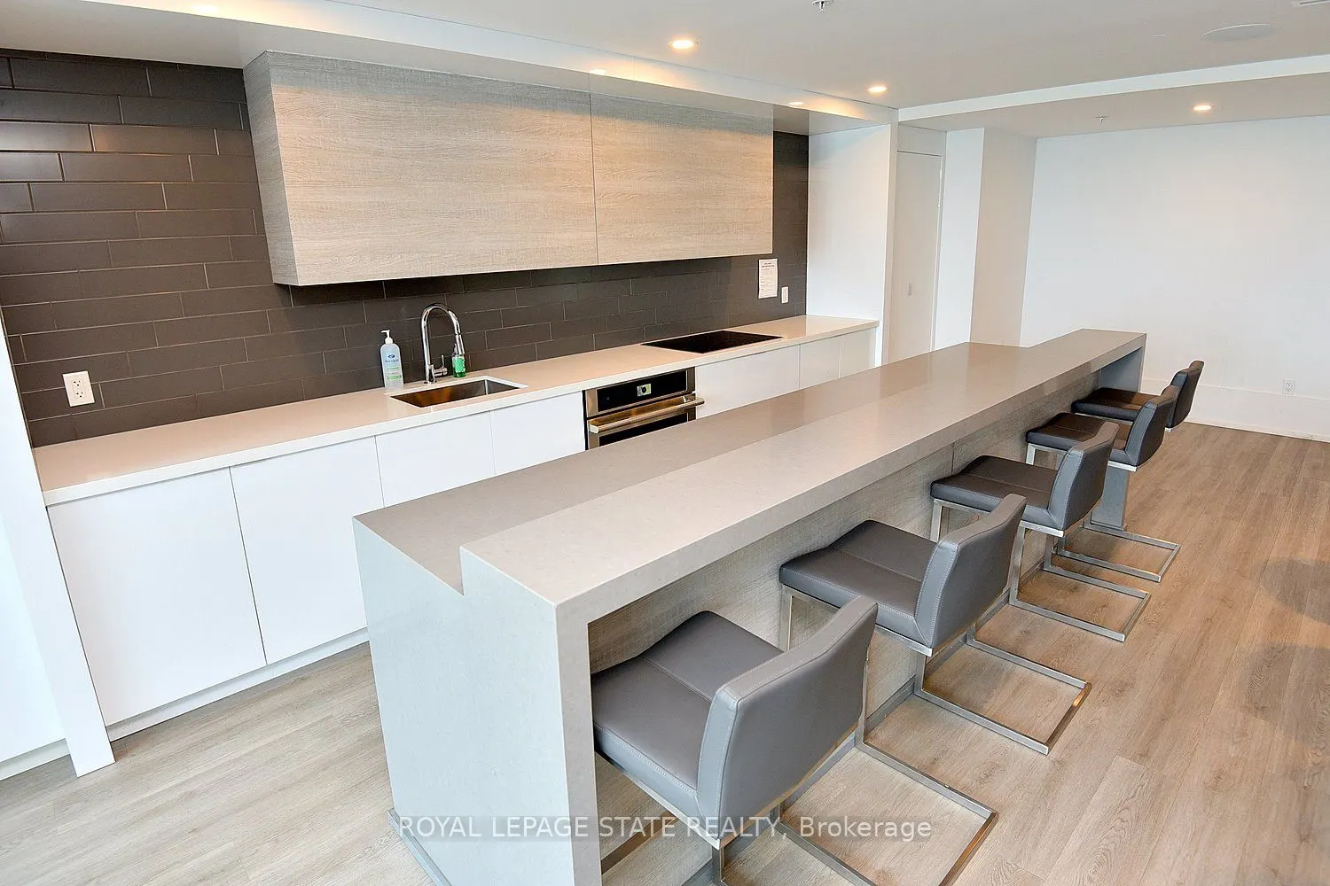 16 Concord Place #145