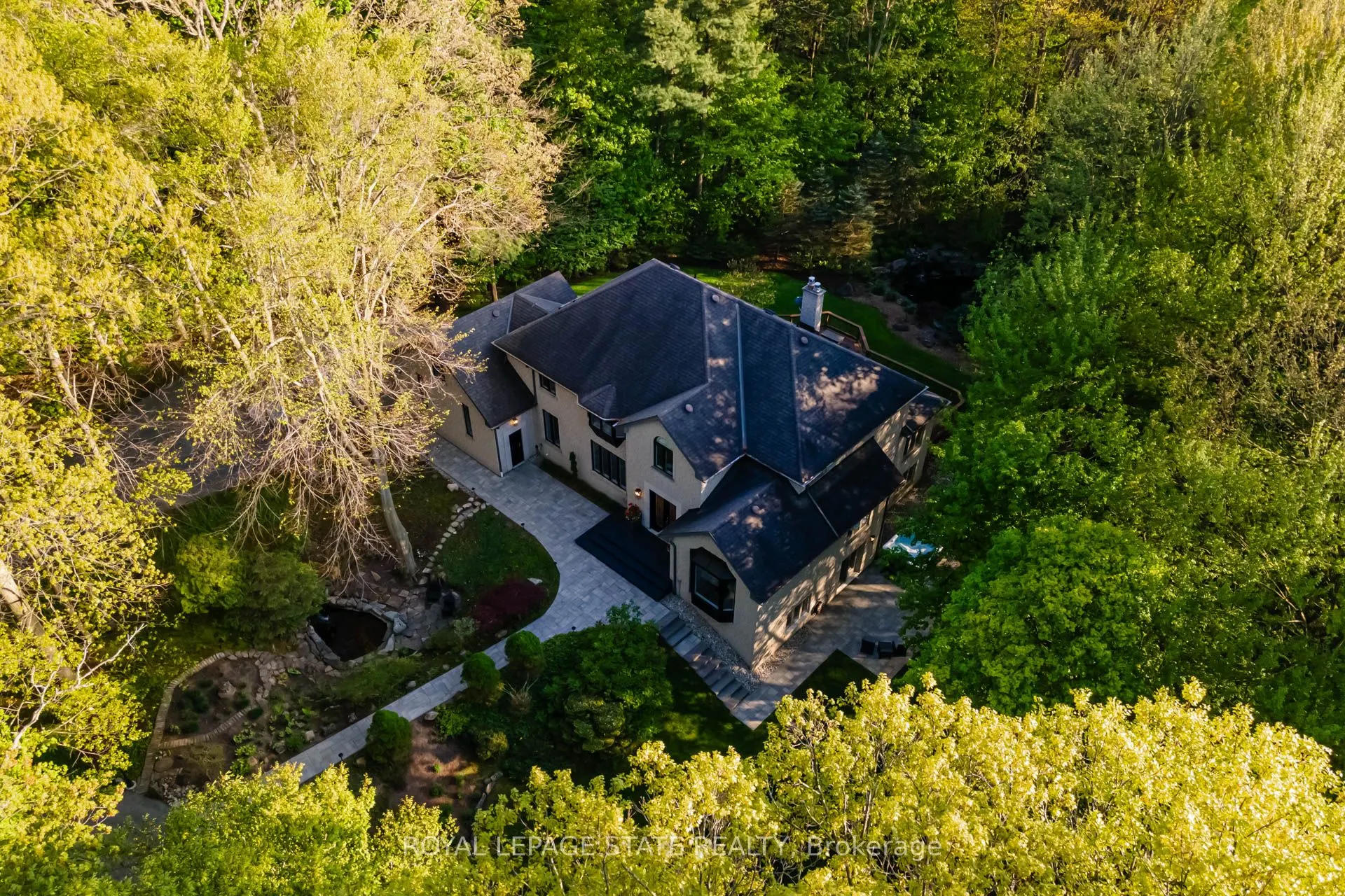 18 Elder Crescent