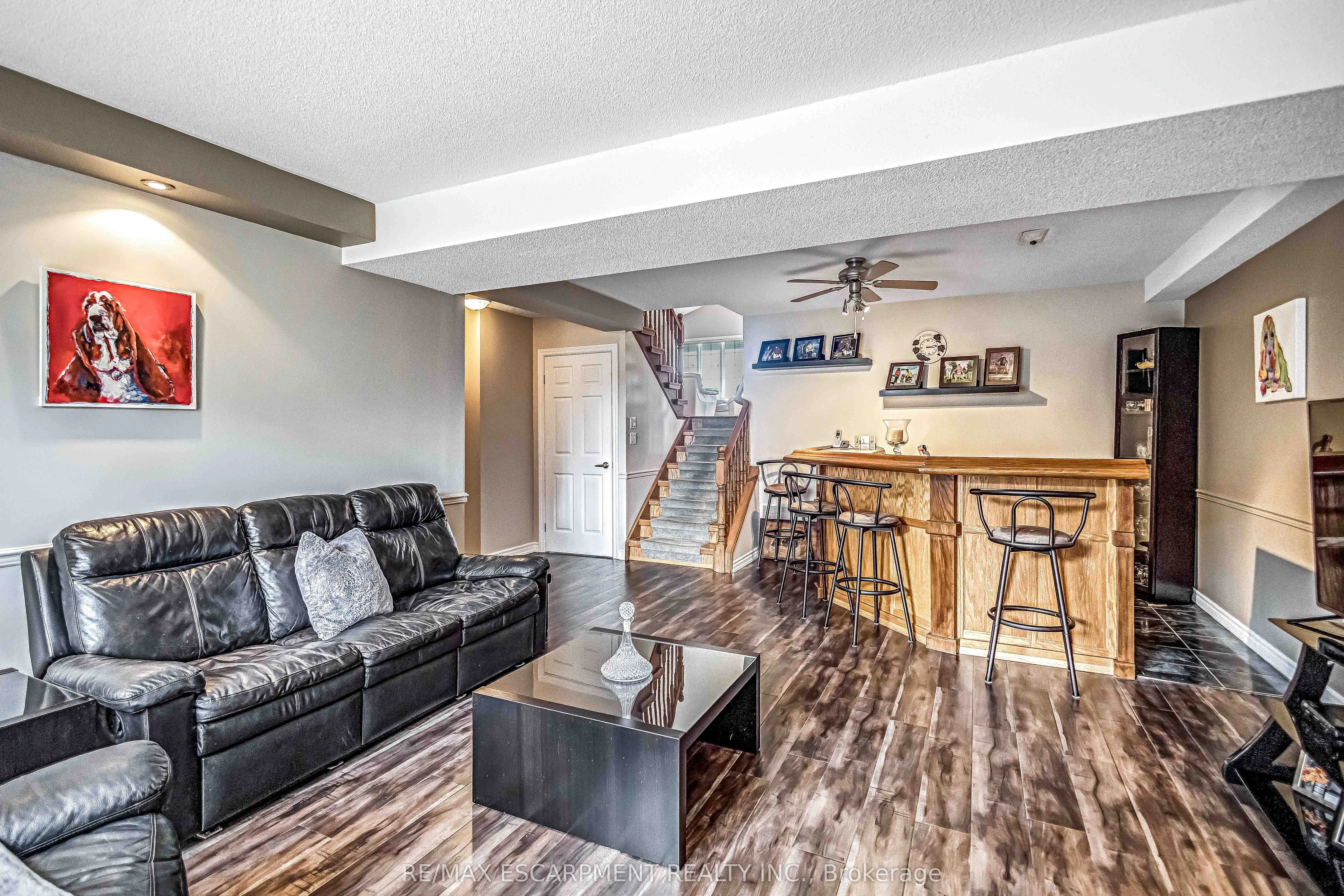 546 Jerseyville Road W
