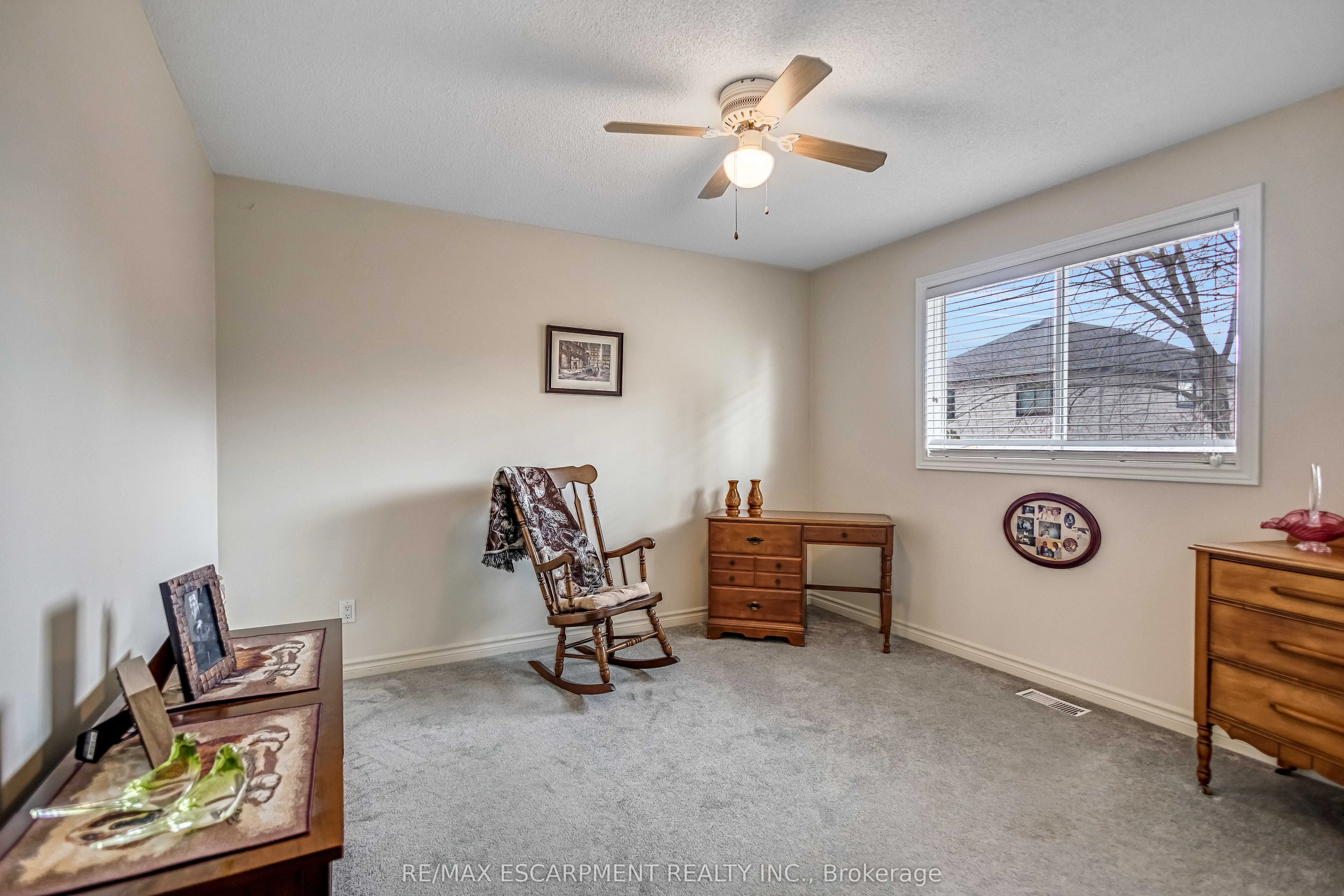 546 Jerseyville Road W