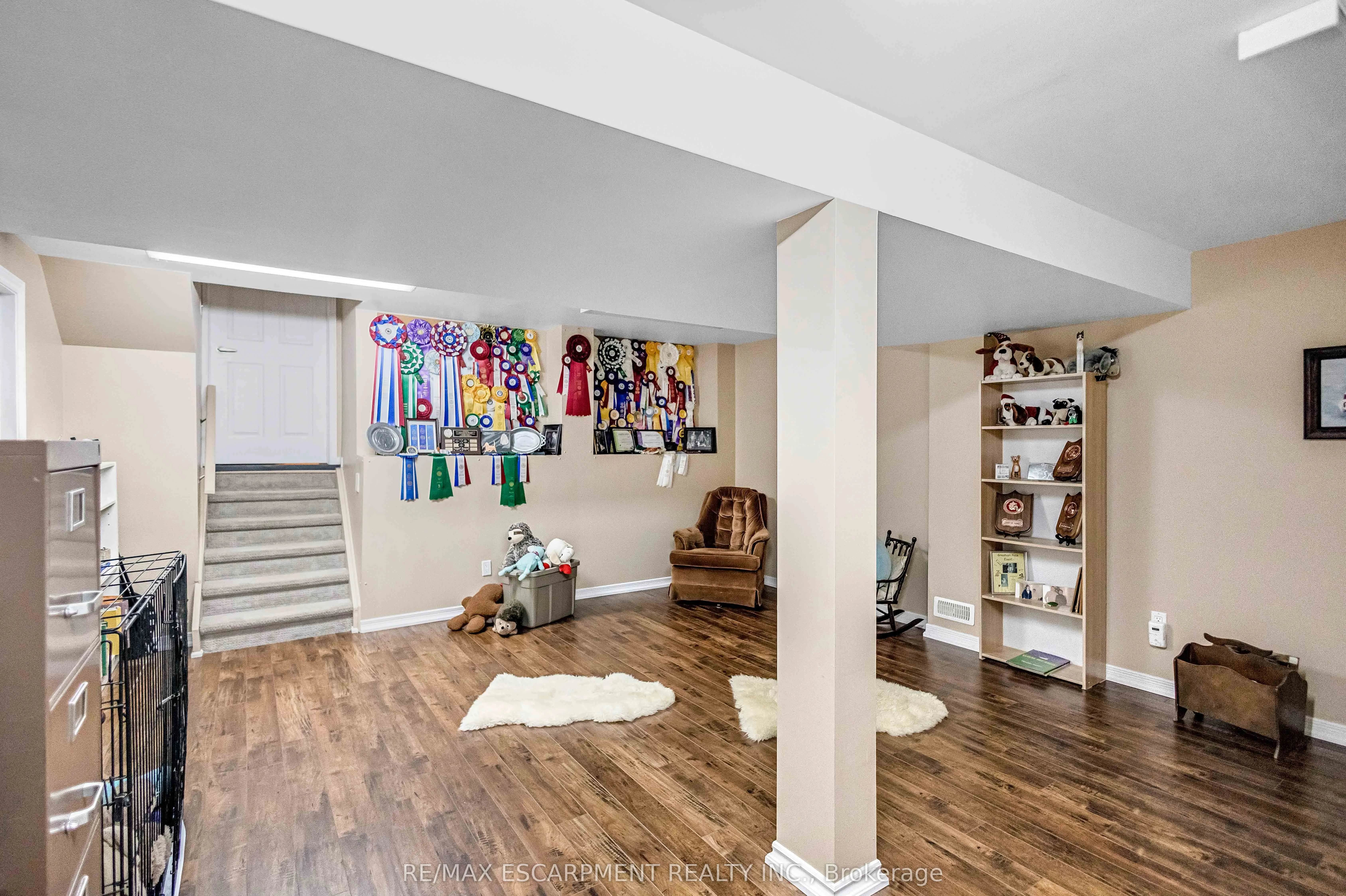 546 Jerseyville Road W