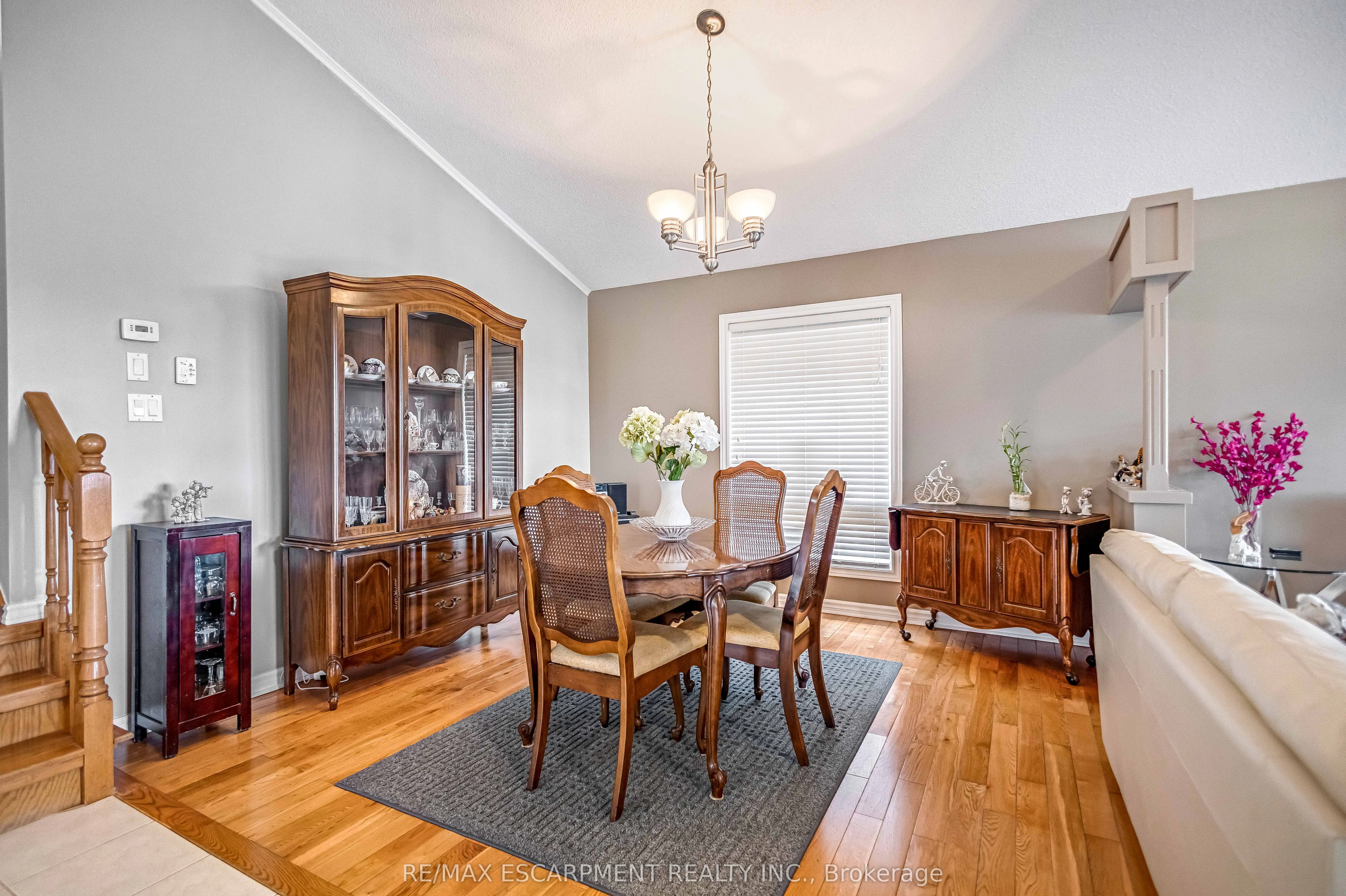 546 Jerseyville Road W