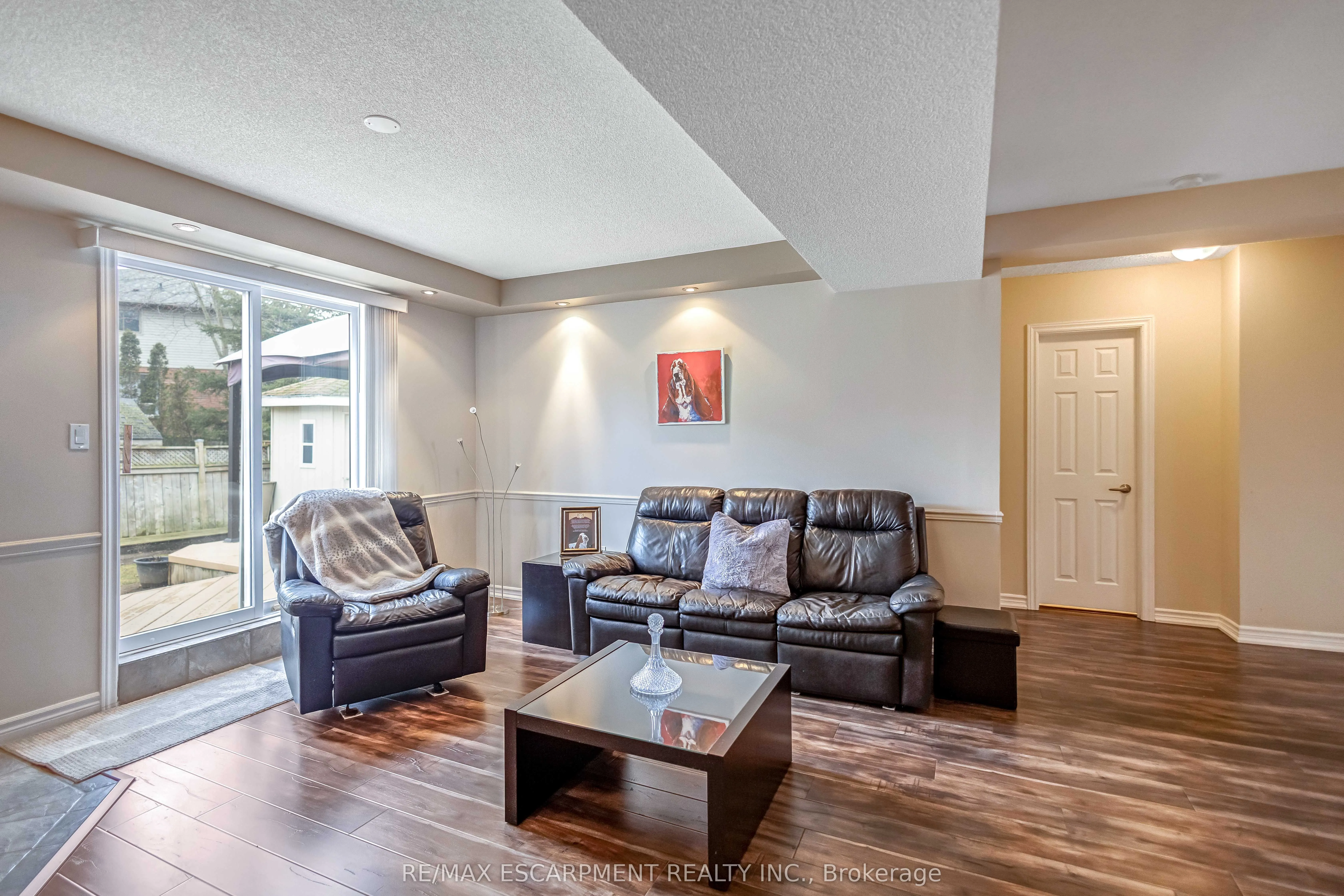 546 Jerseyville Road W