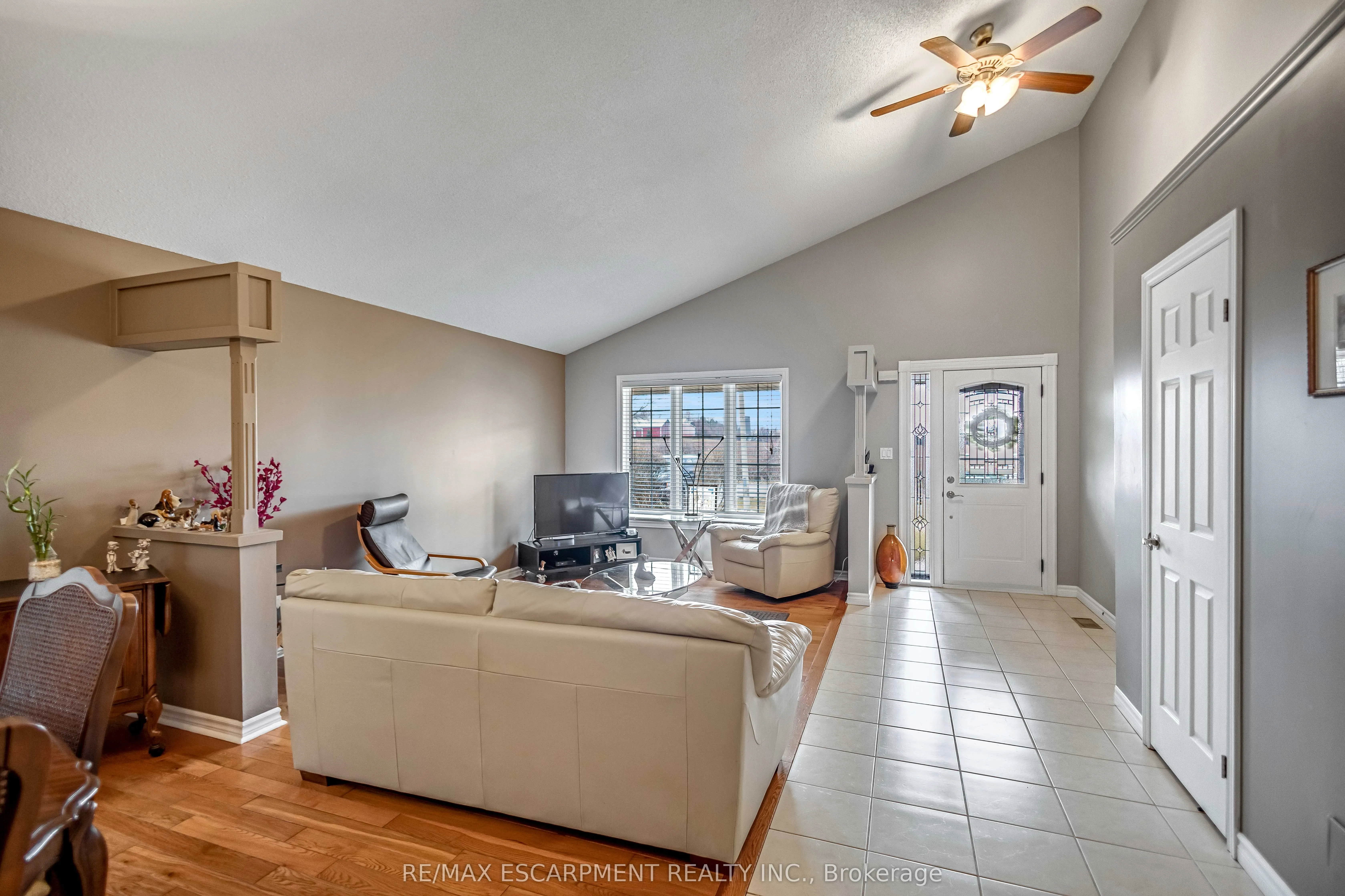 546 Jerseyville Road W