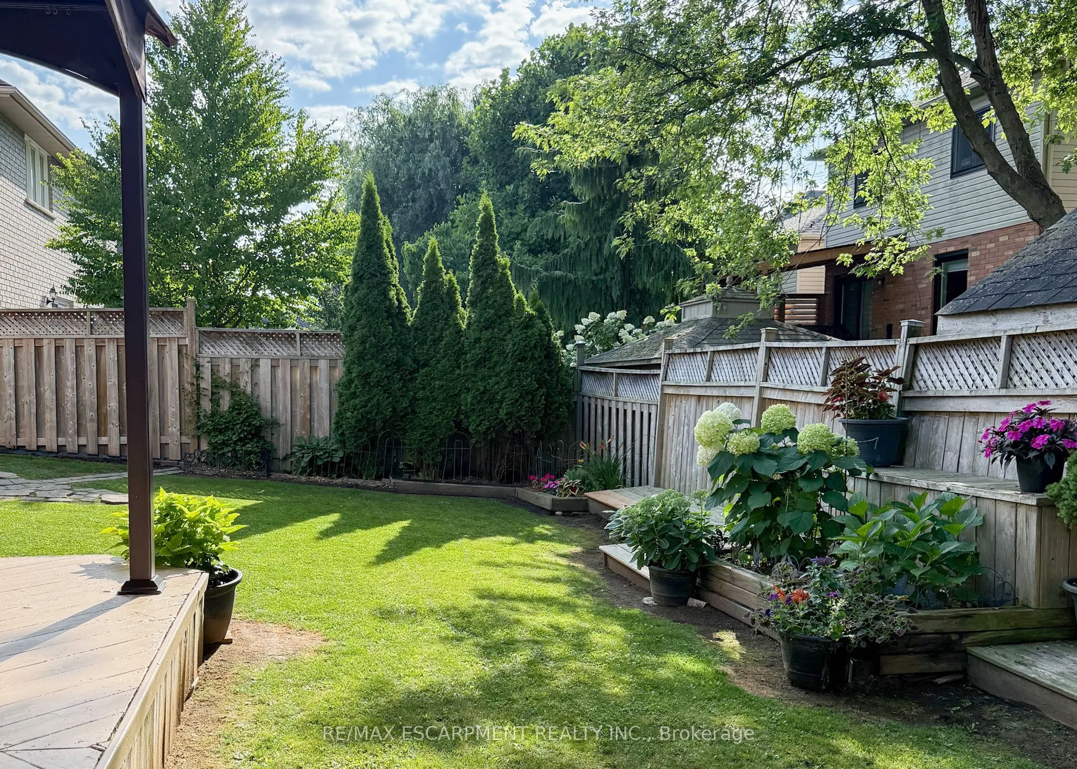 546 Jerseyville Road W