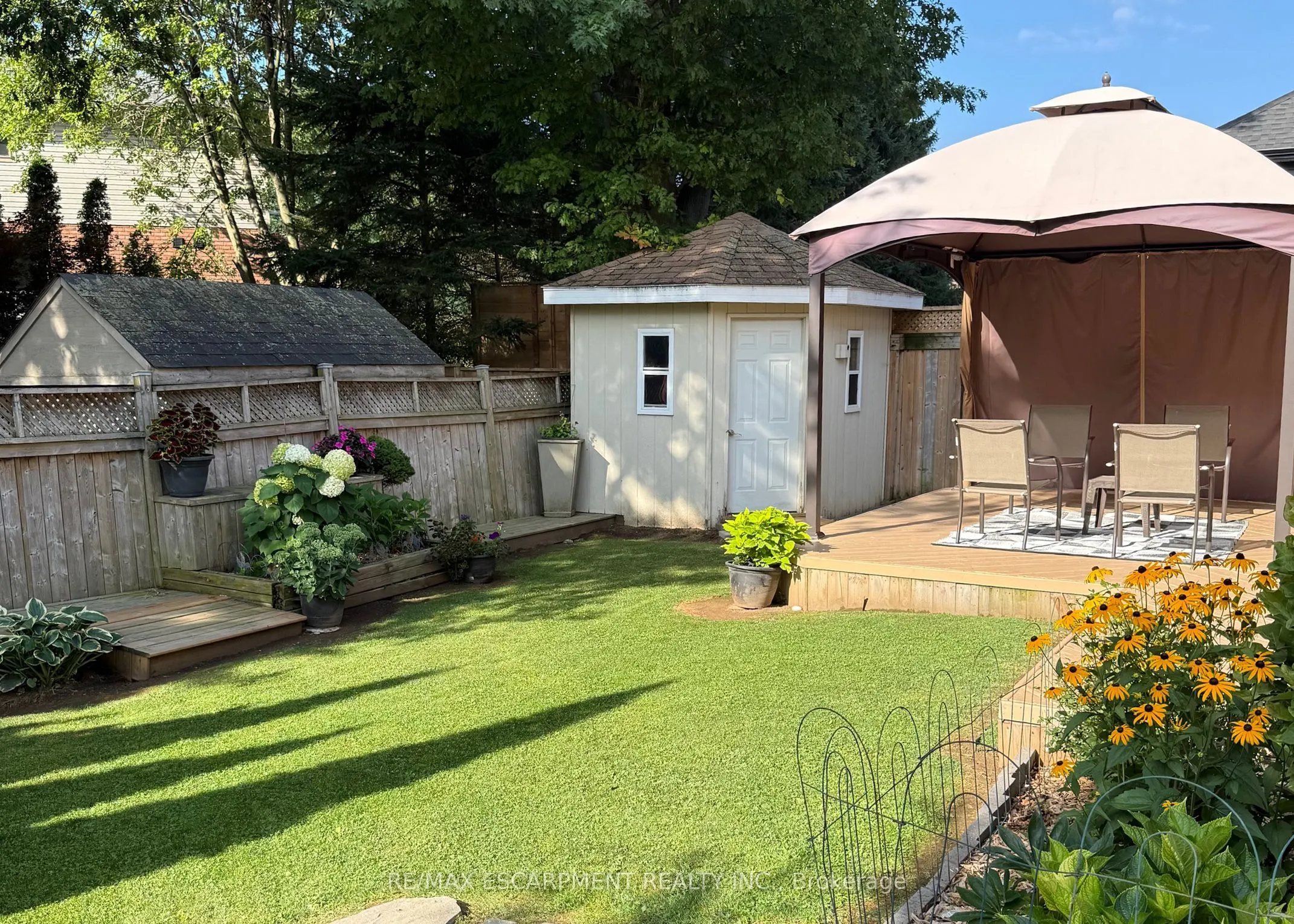 546 Jerseyville Road W