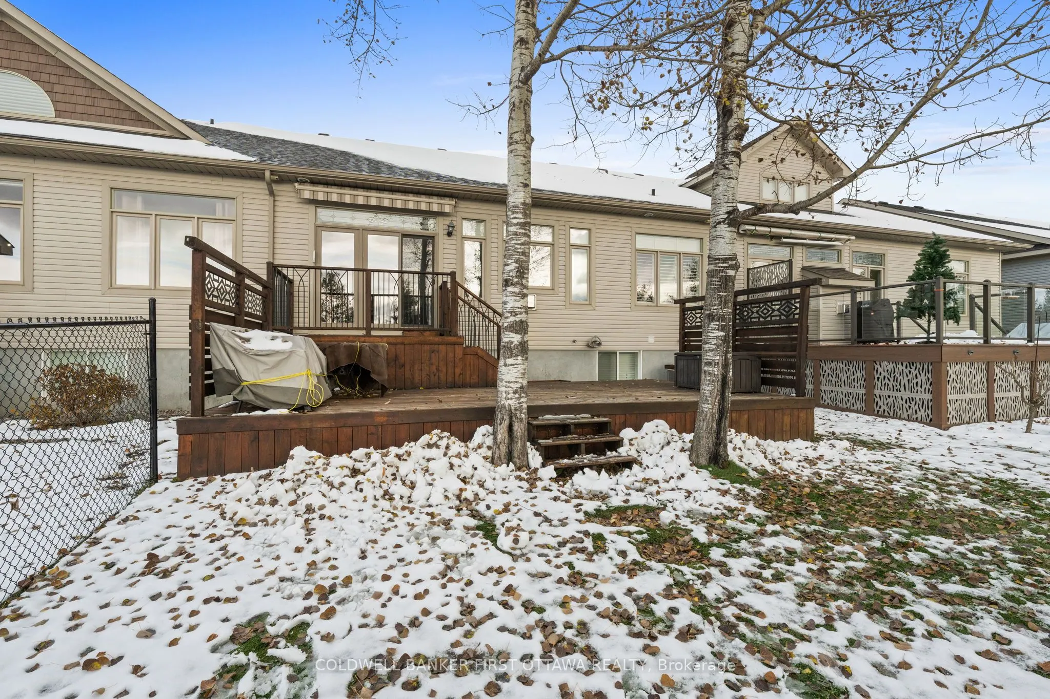 239 Royal Landing Gate