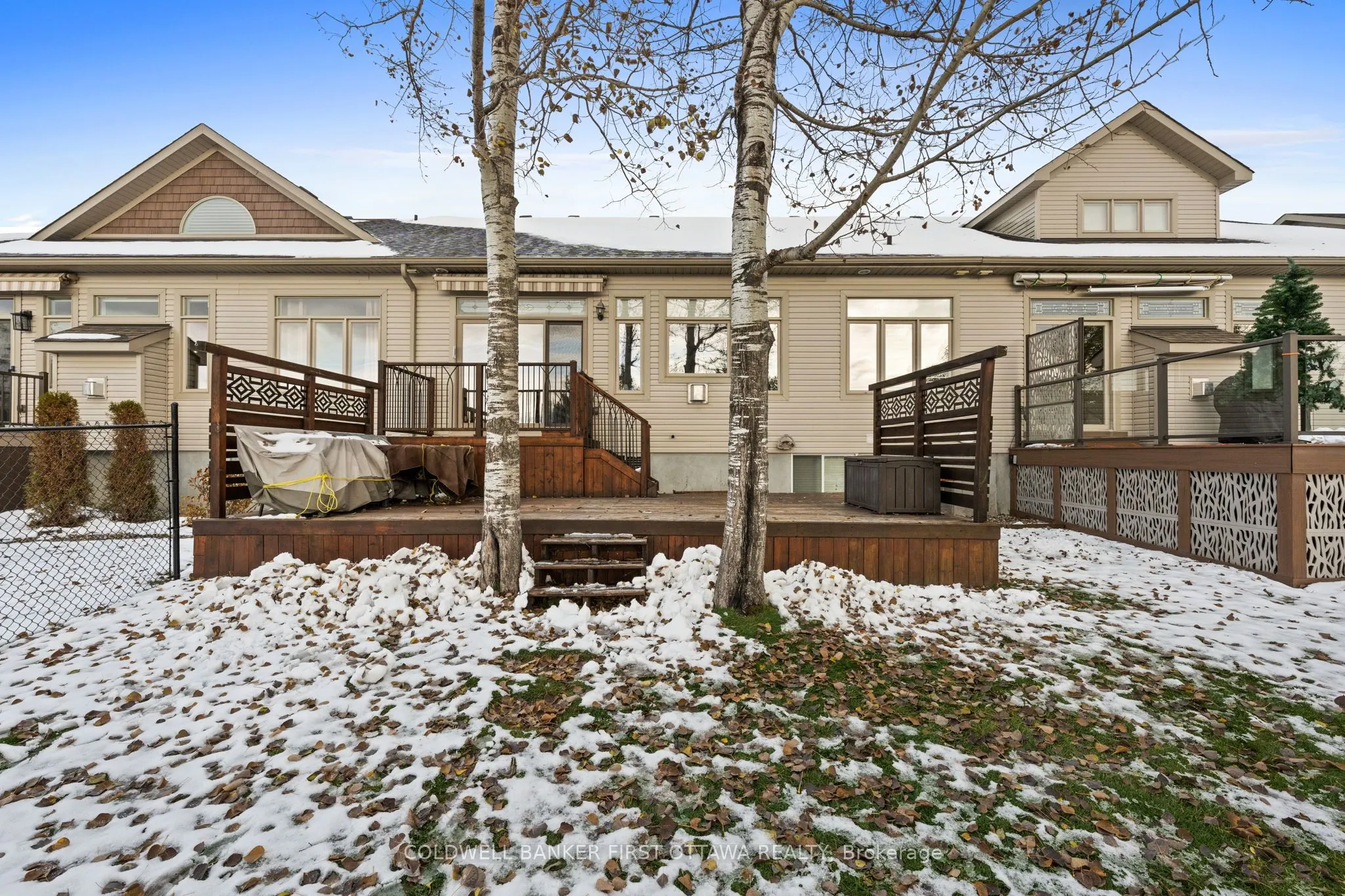 239 Royal Landing Gate