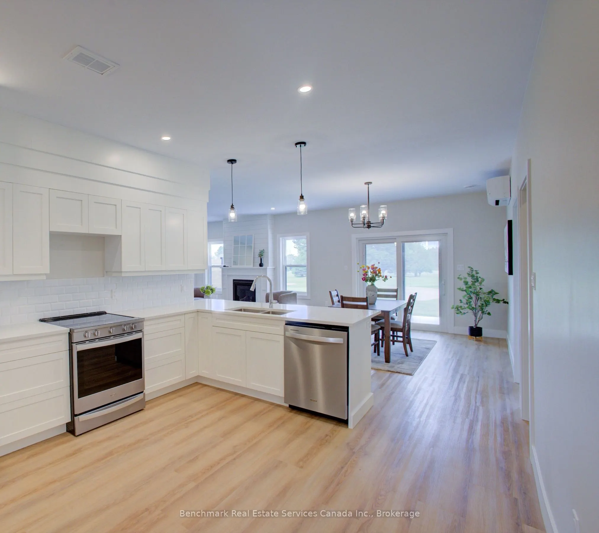 1182 Queen Street #52