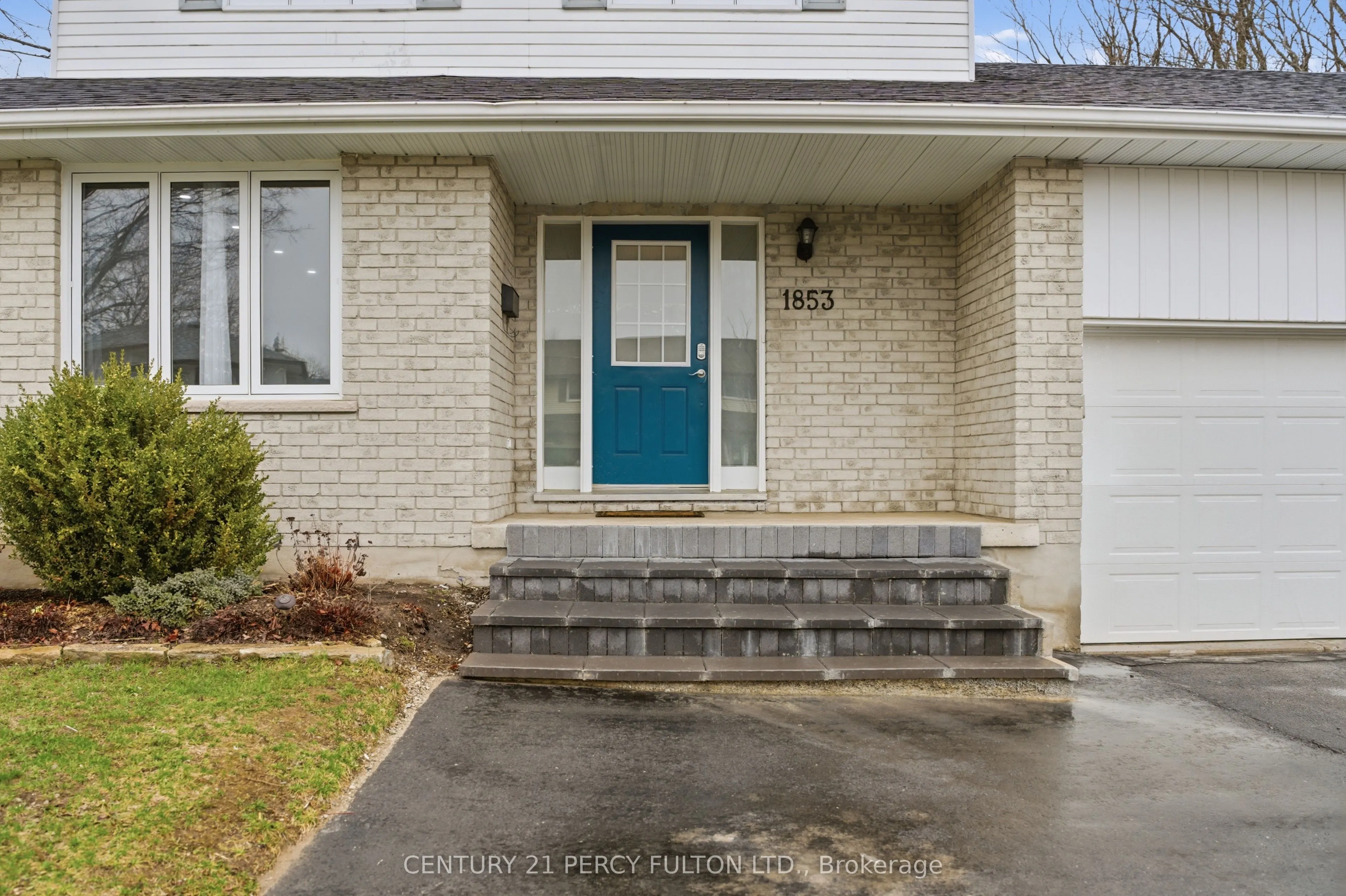 1853 Mapleridge Drive