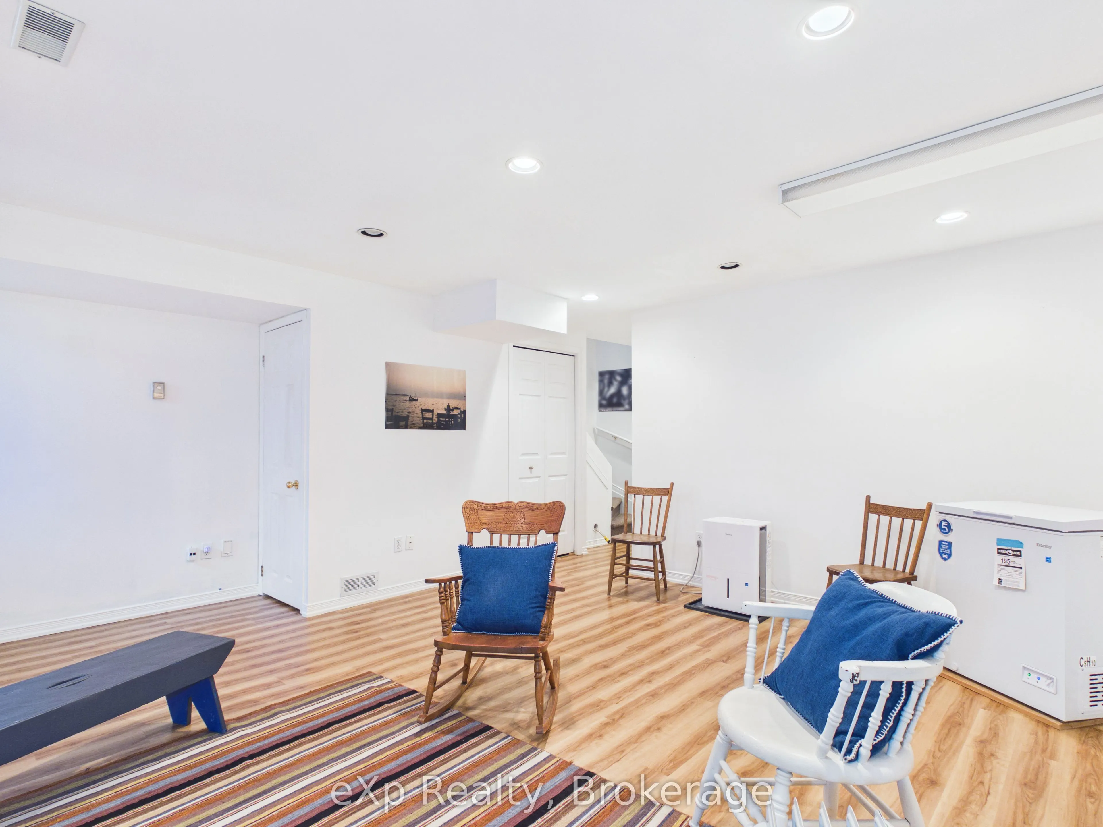 83 Victoria Street #2